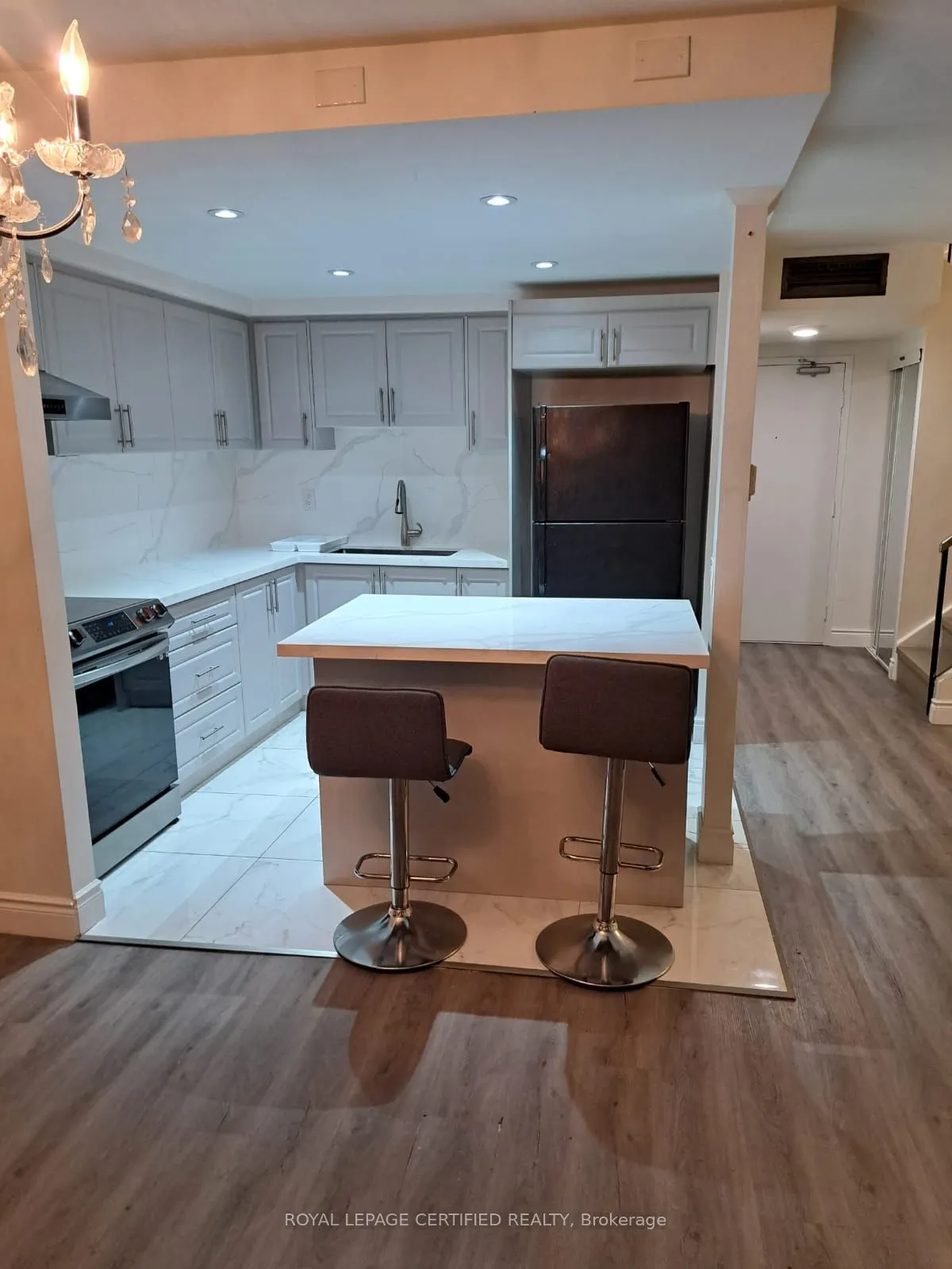 2645 Jane Street, #112