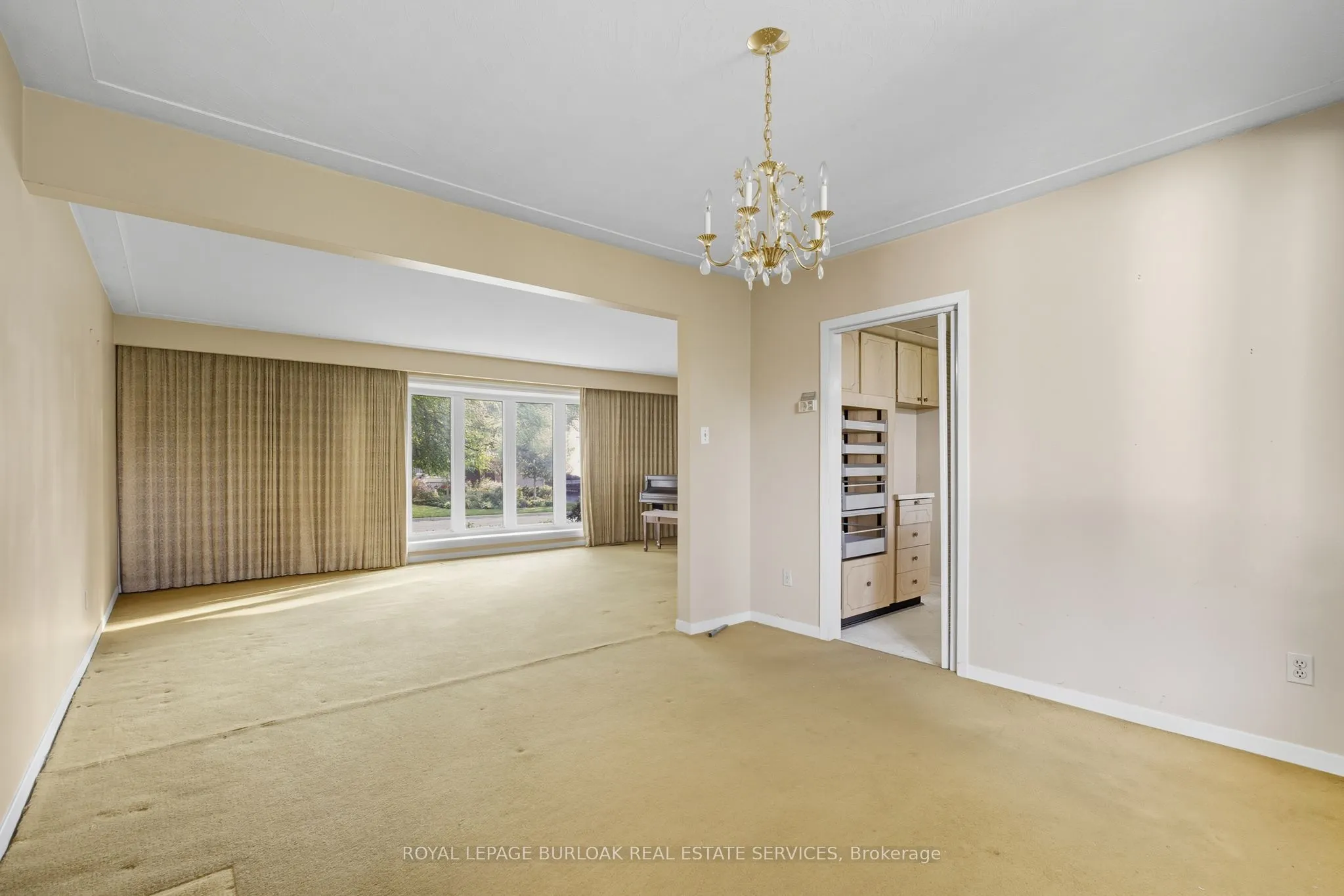 264 Camelot Drive
