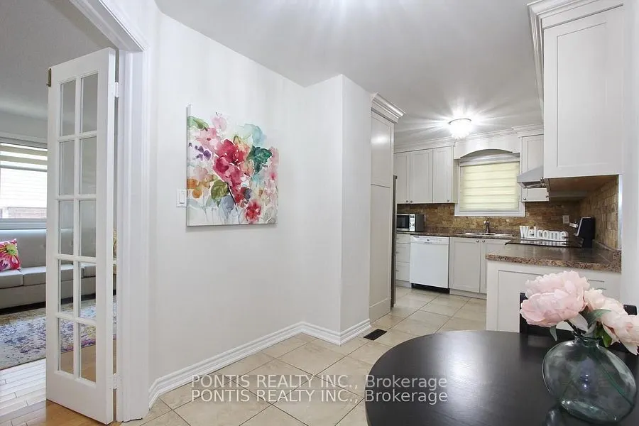 72 SHELDRAKE Court