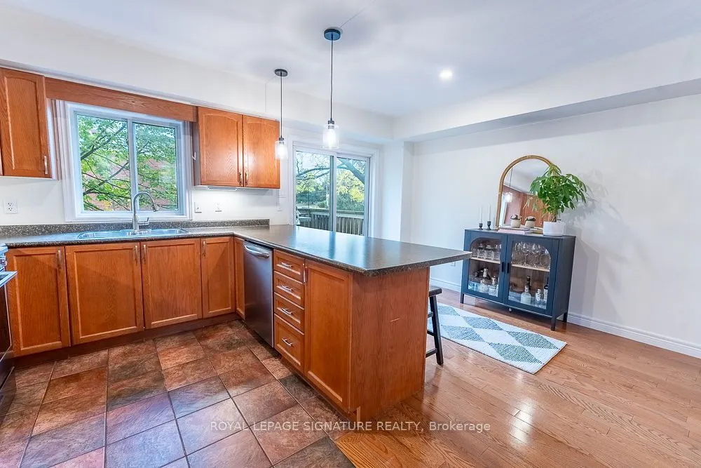 1248 Guelph Line, #17