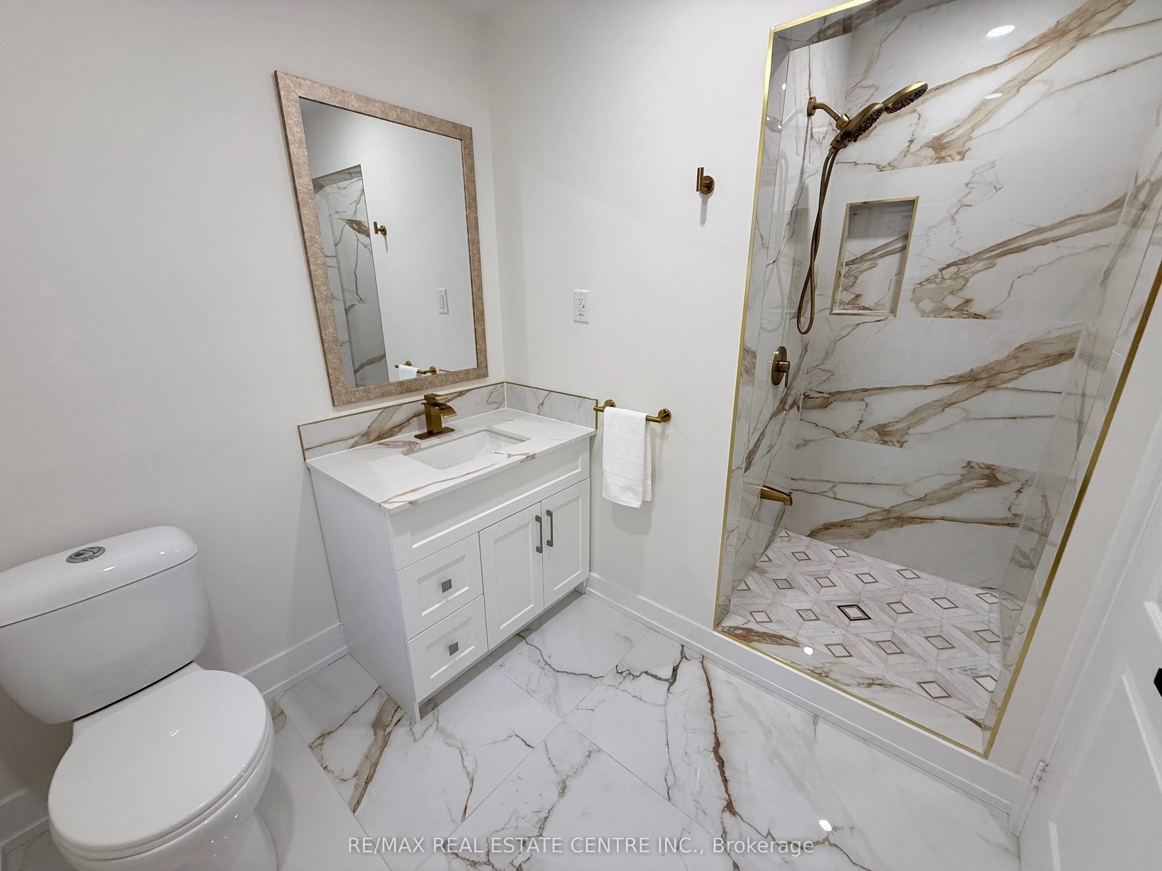 1215 Larny Court