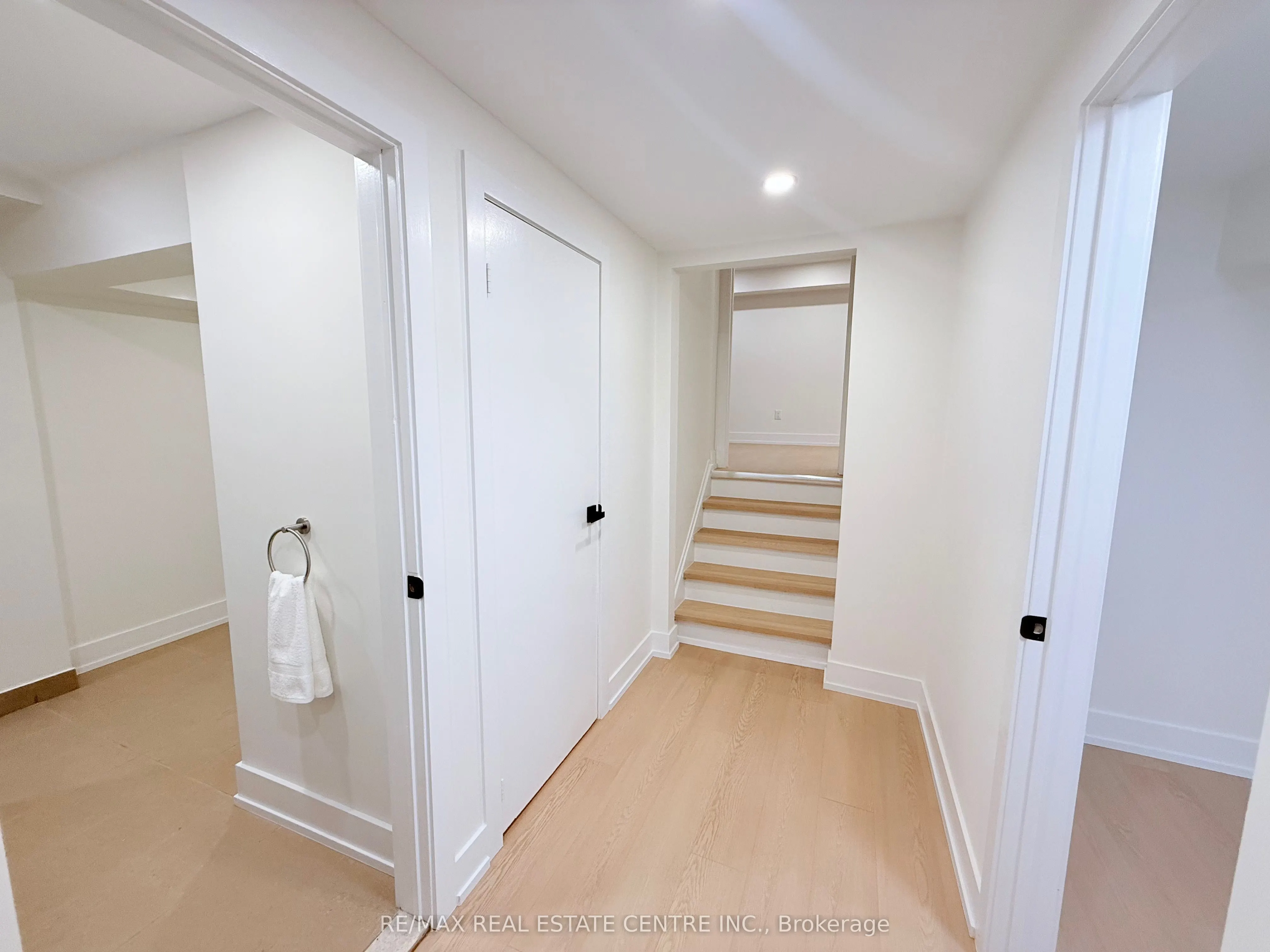 1215 Larny Court