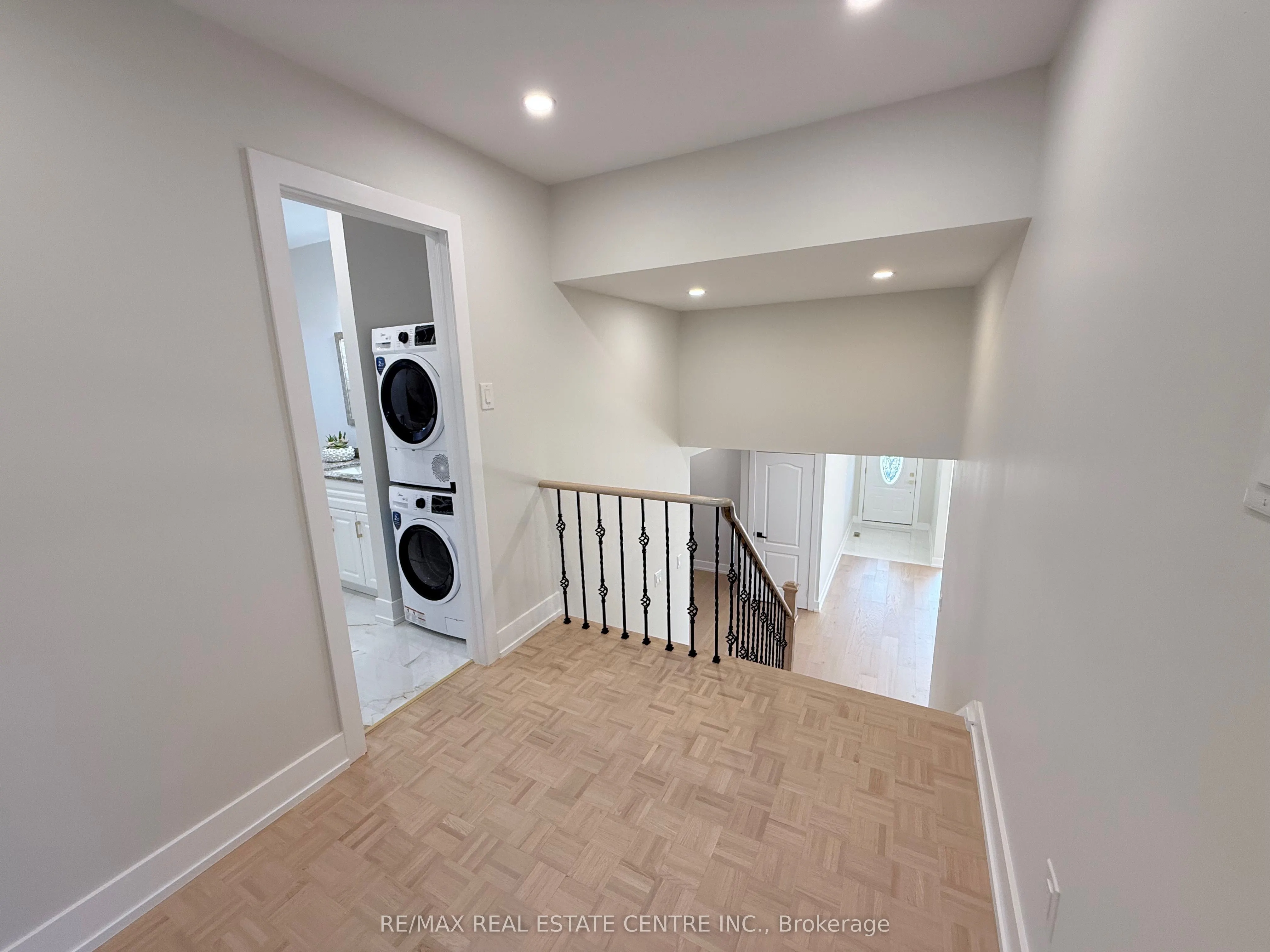 1215 Larny Court