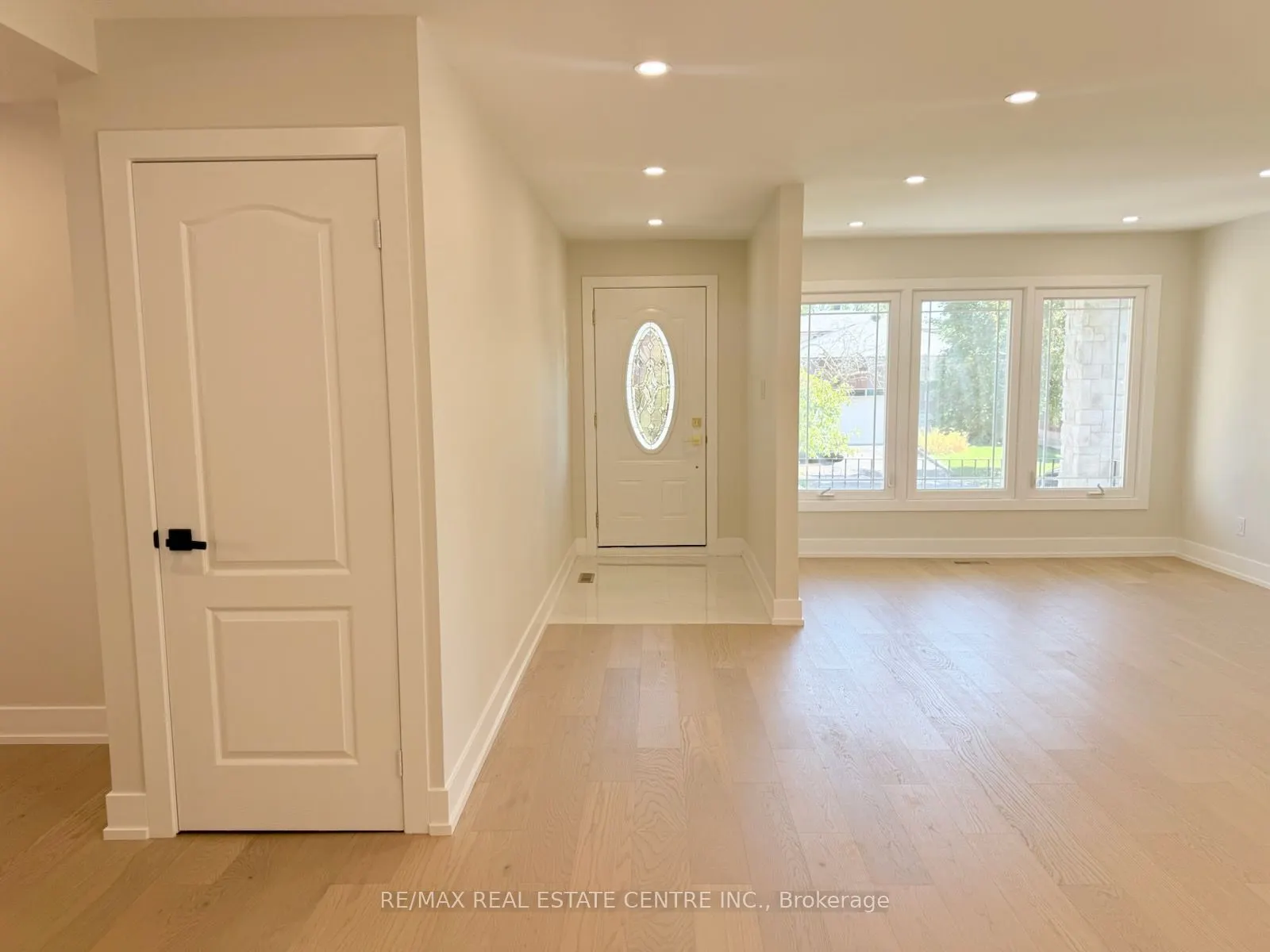 1215 Larny Court