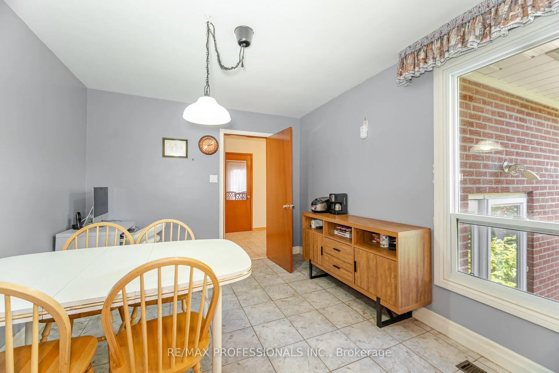 39 Elmcrest Road
