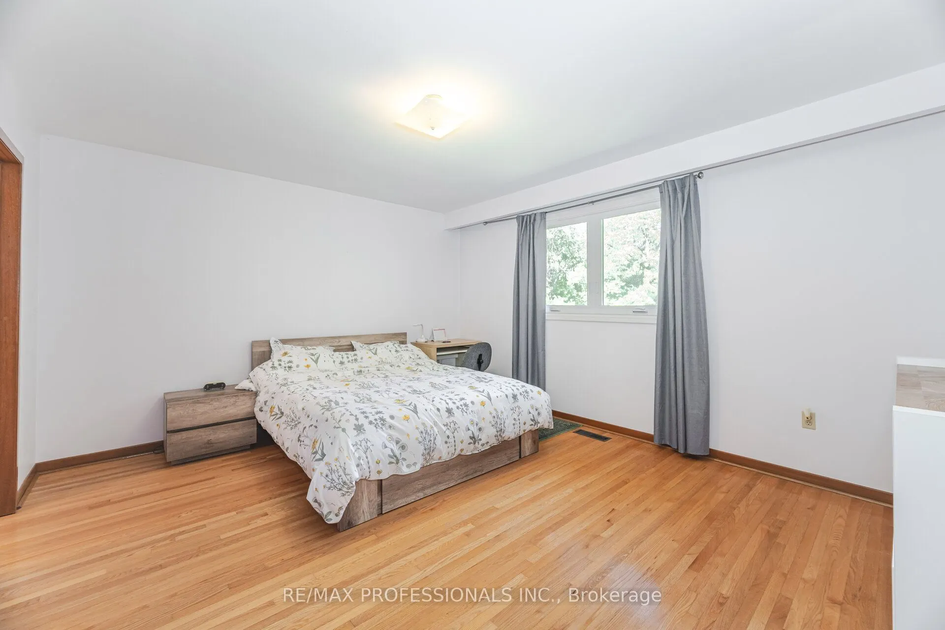 39 Elmcrest Road