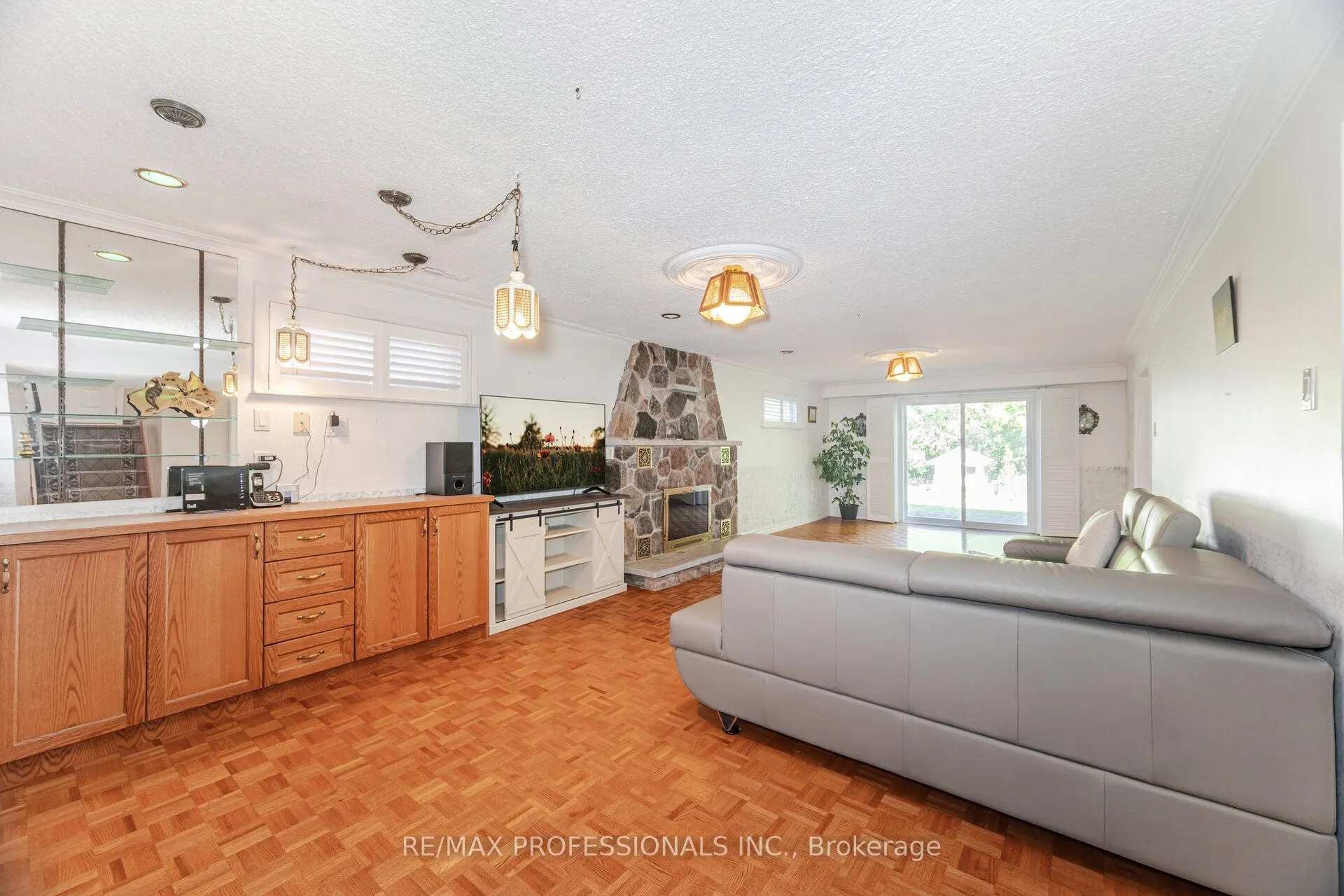 39 Elmcrest Road