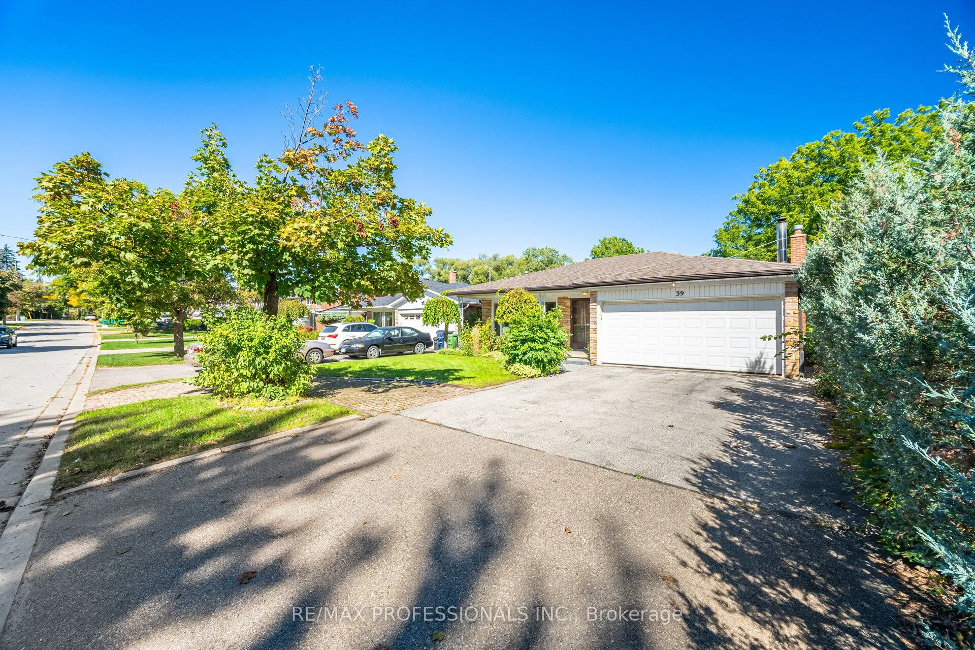39 Elmcrest Road