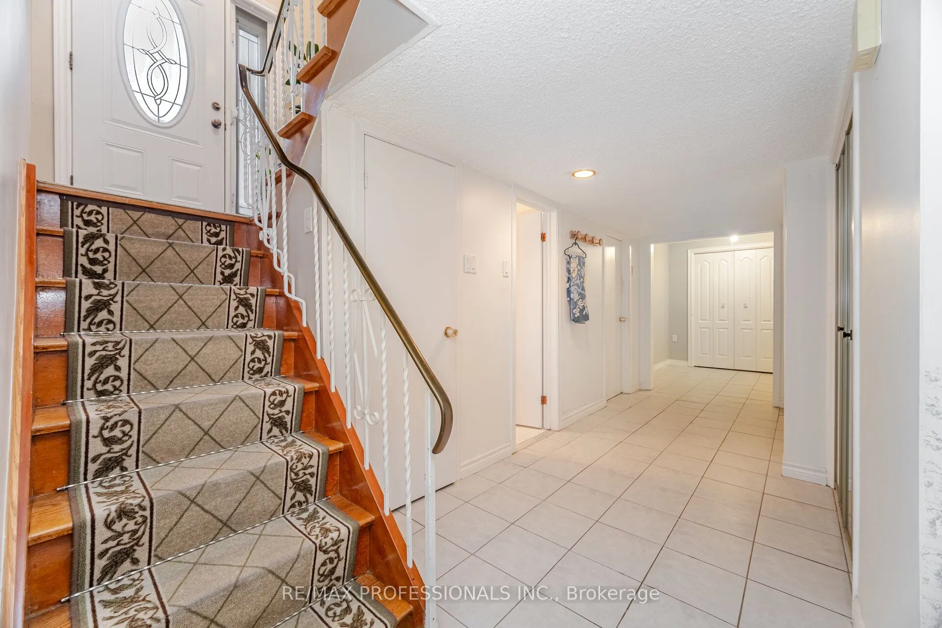 39 Elmcrest Road