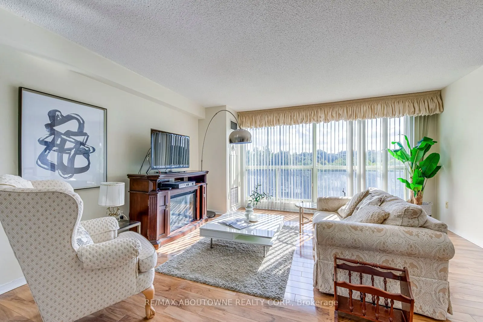 1700 The Collegeway Road, #613