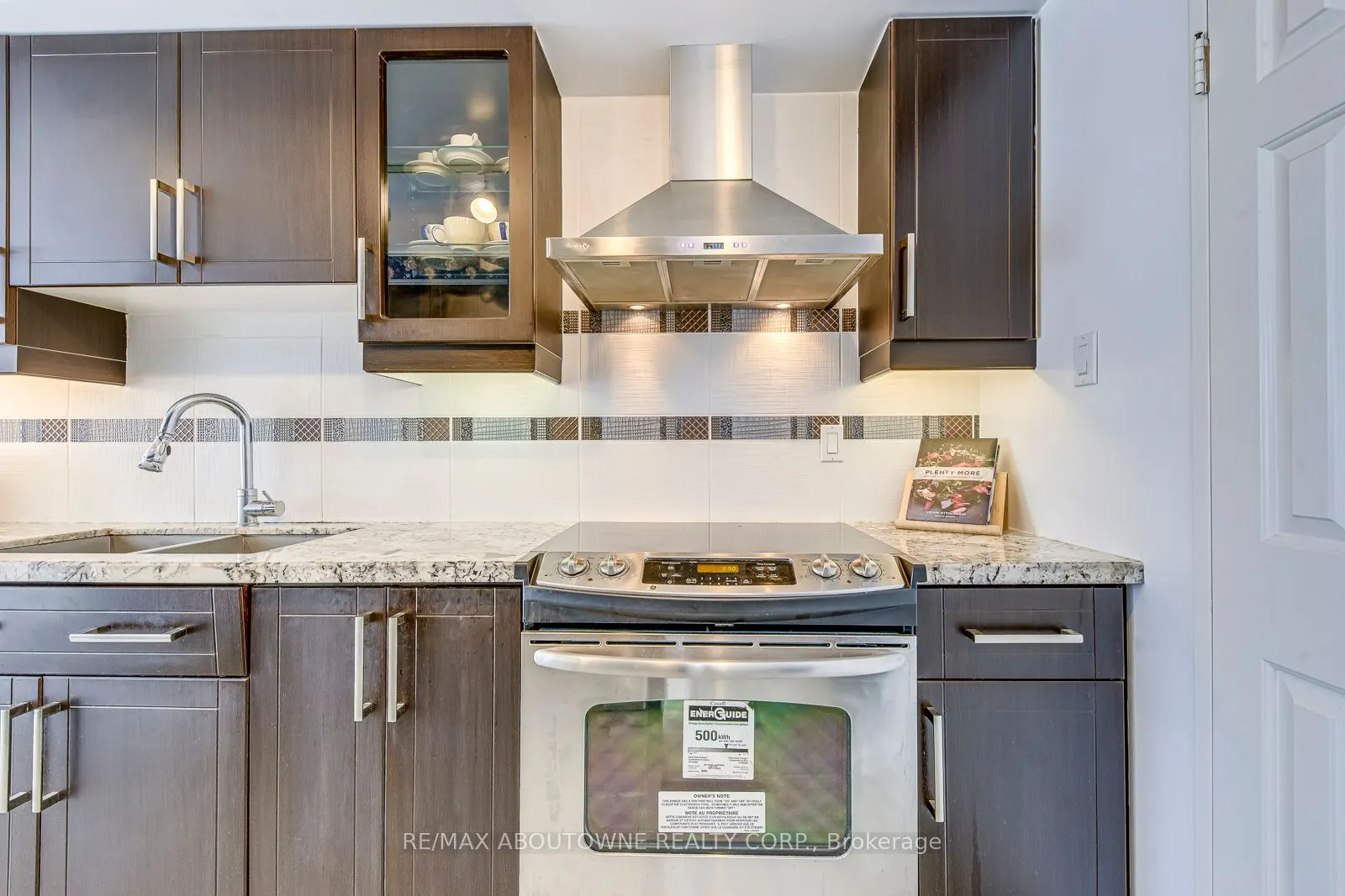 1700 The Collegeway Road, #613