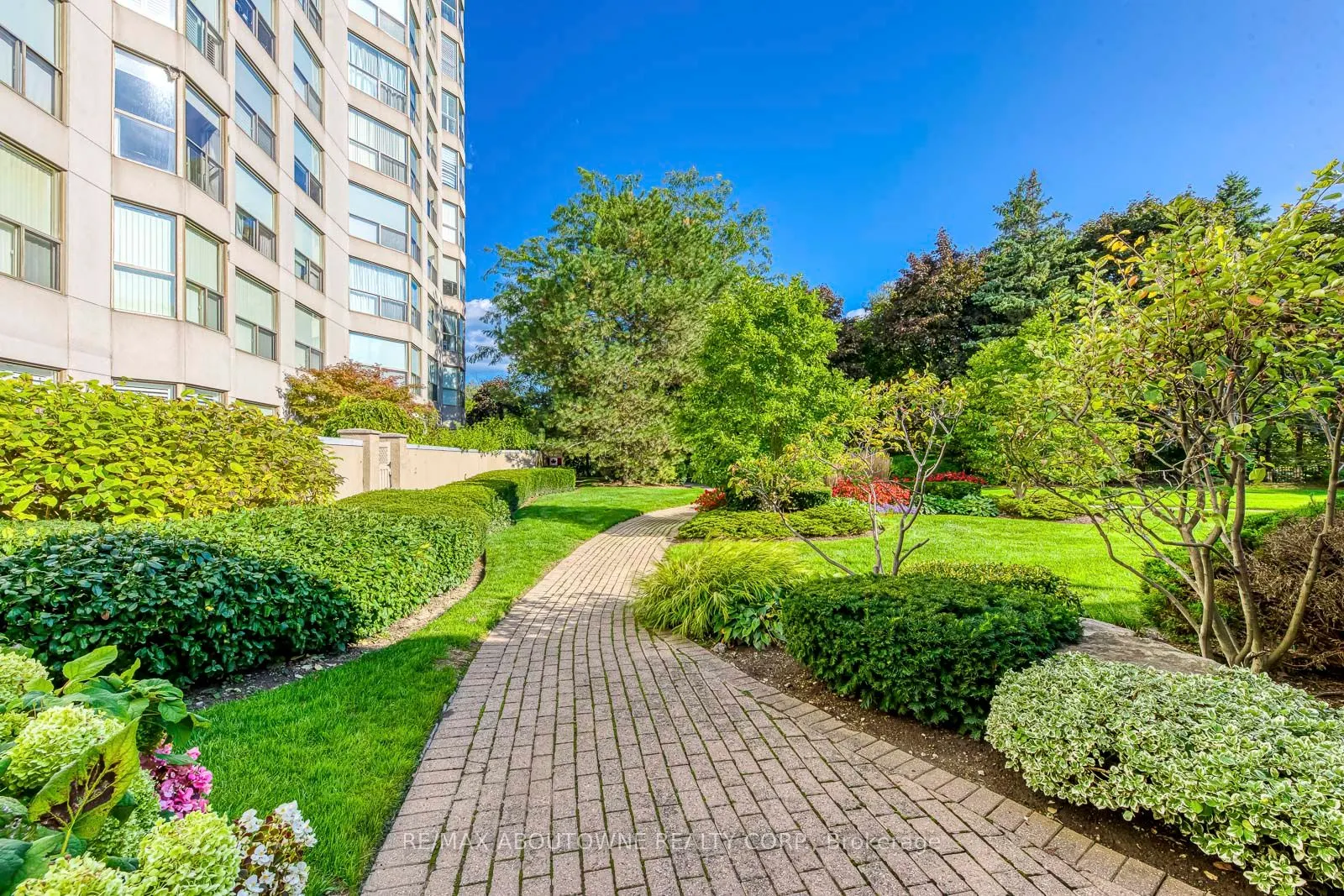 1700 The Collegeway Road, #613