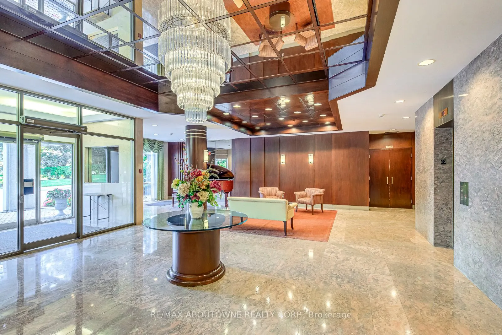 1700 The Collegeway Road, #613