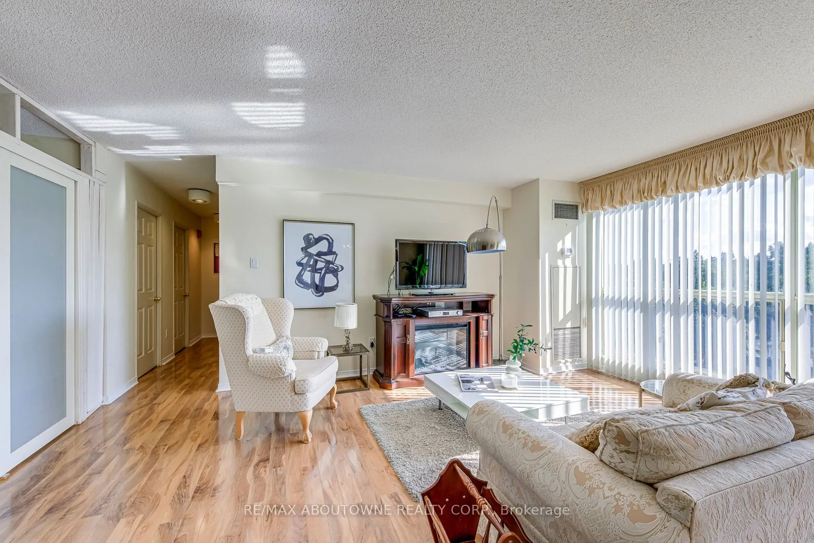 1700 The Collegeway Road, #613
