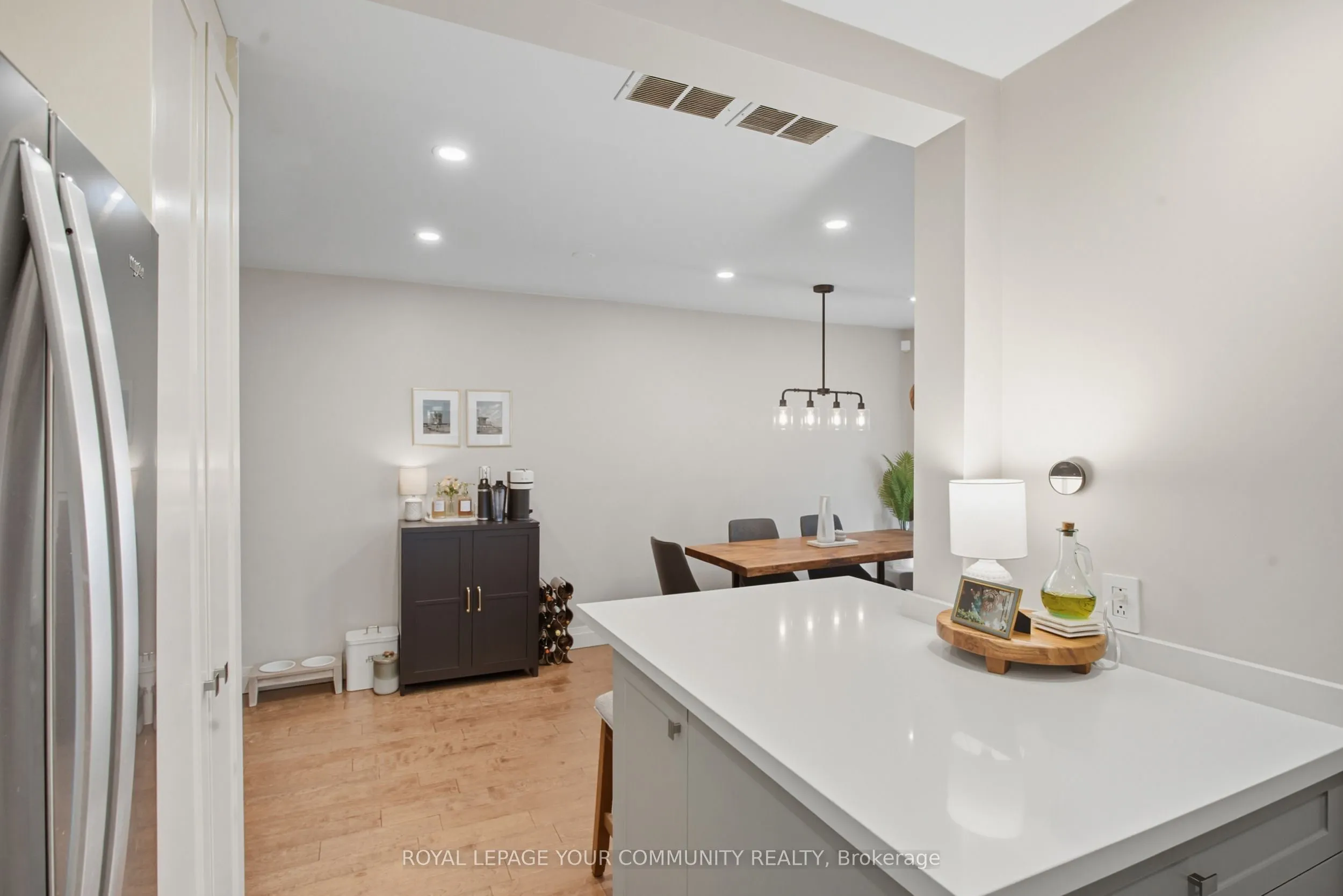 1528 Lancaster Drive, #23
