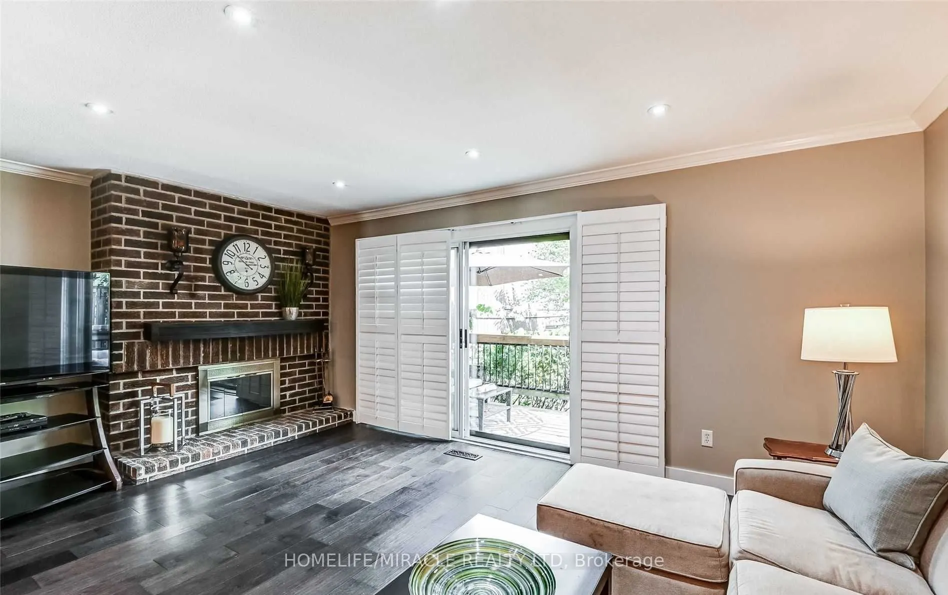 6855 Glen Erin Drive, #37