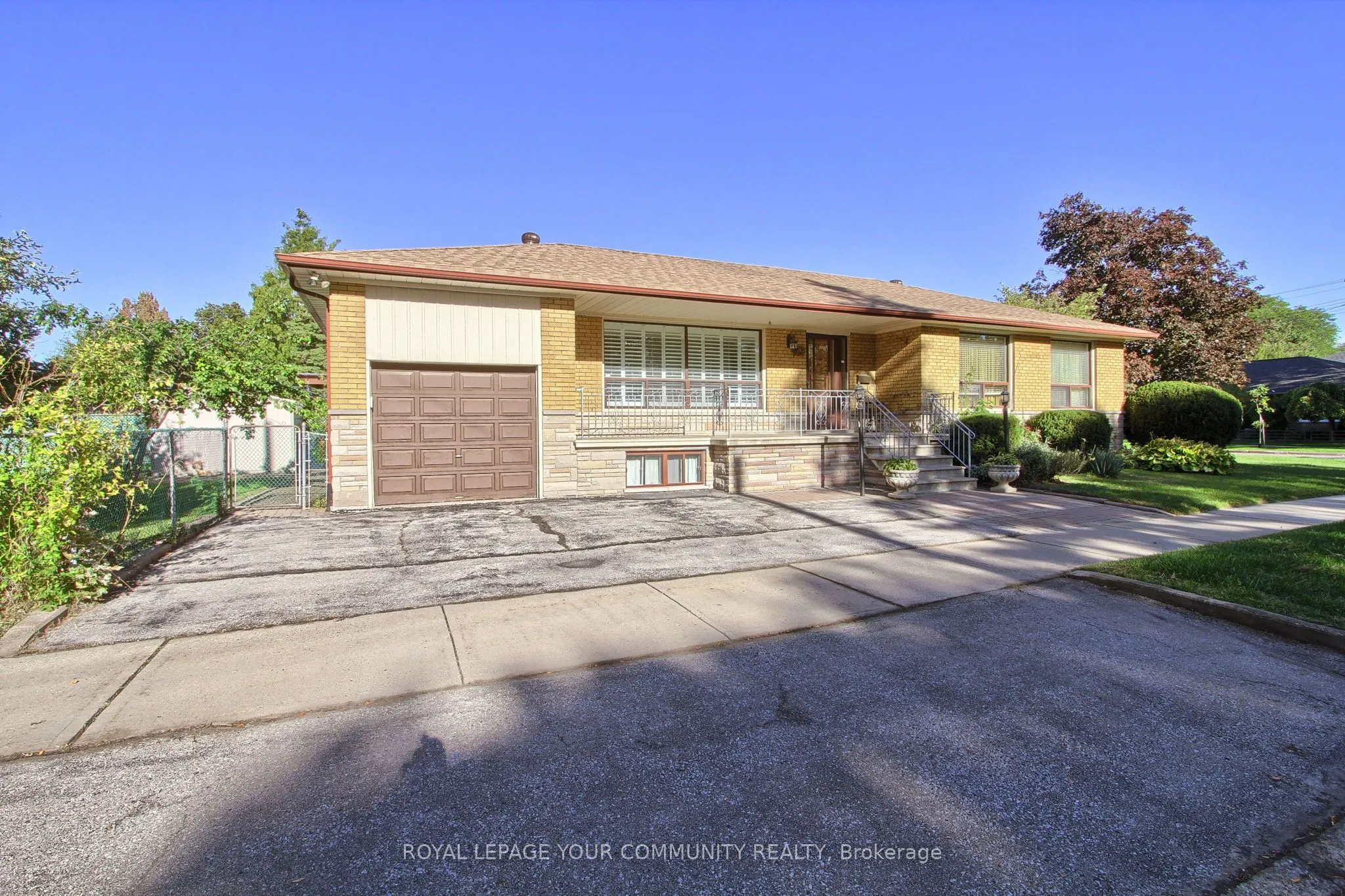 79 Sun Row Drive