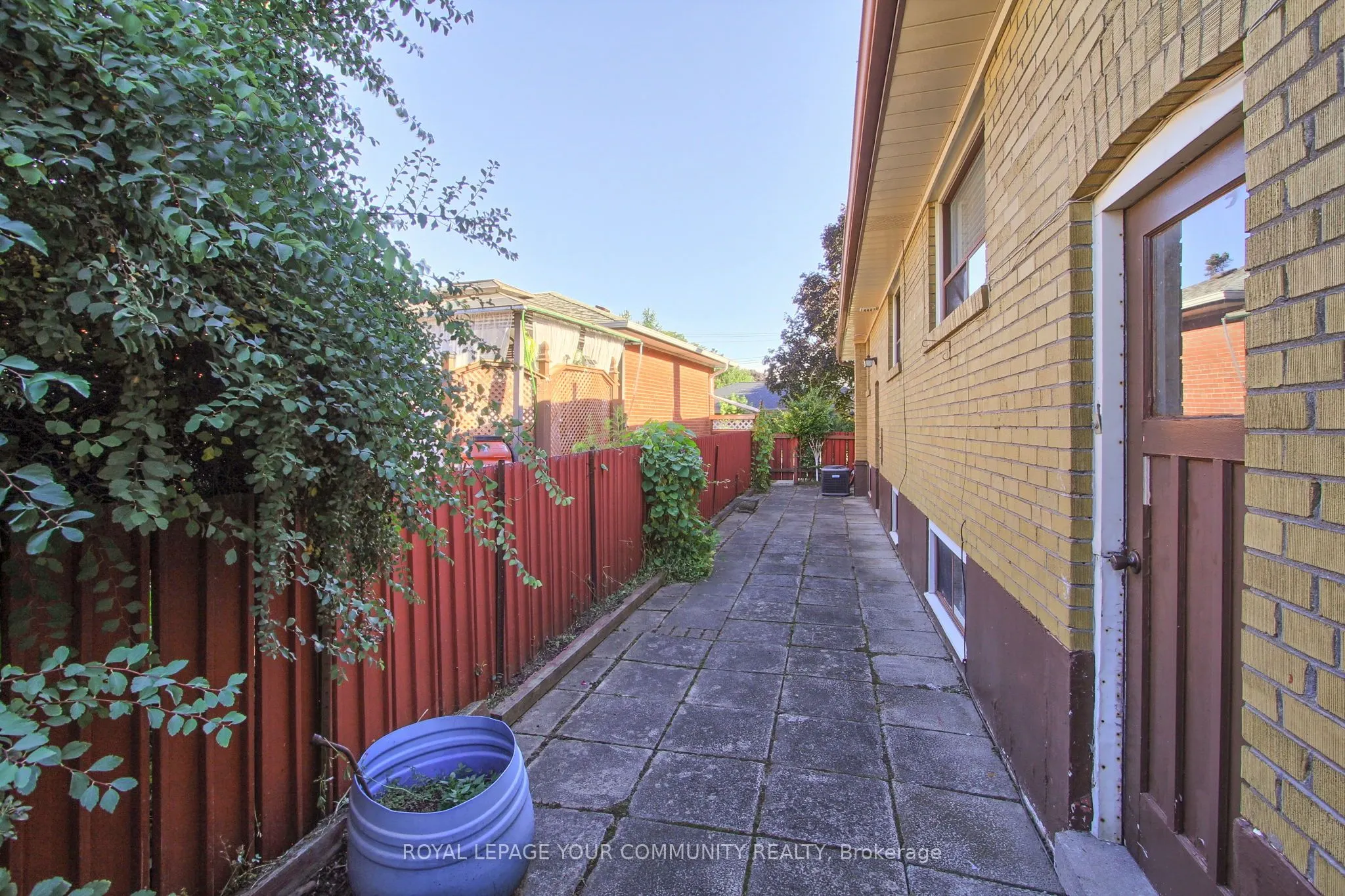 79 Sun Row Drive