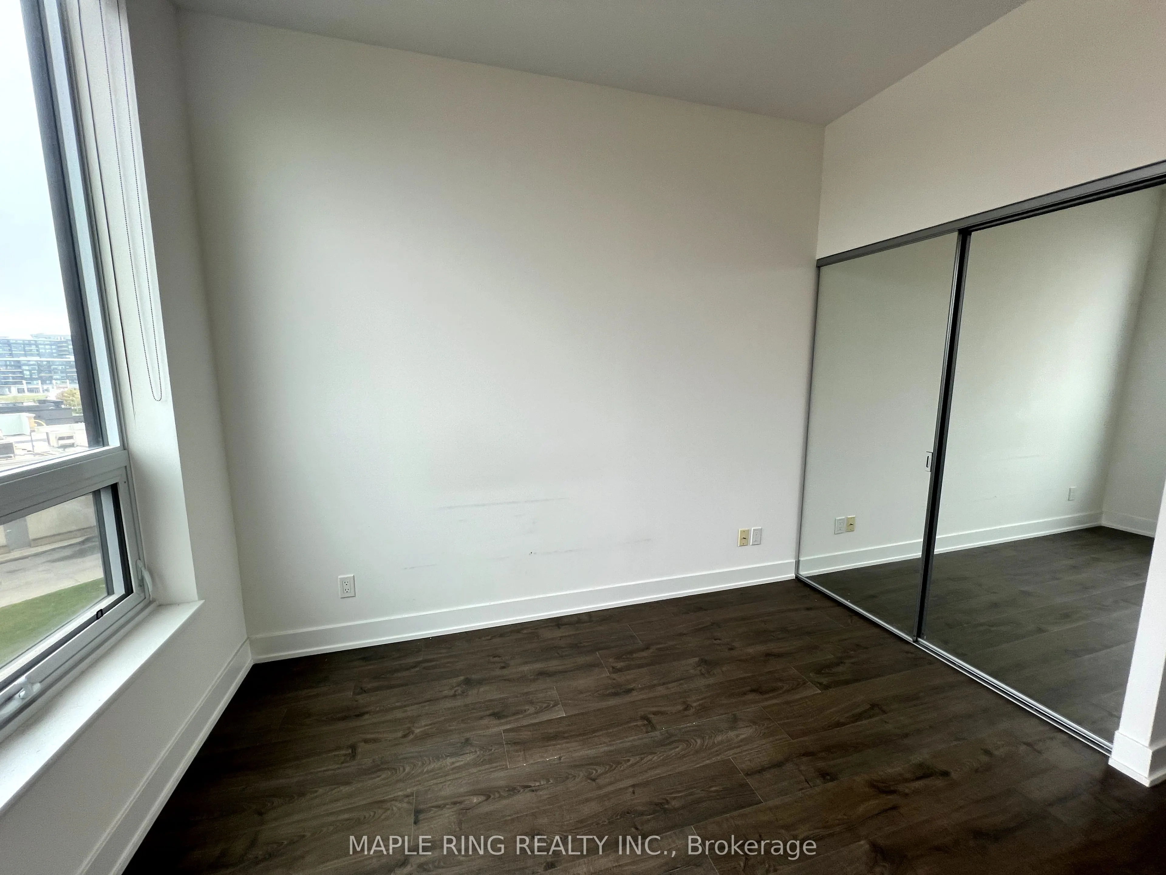 297 Oak Walk Drive, #319