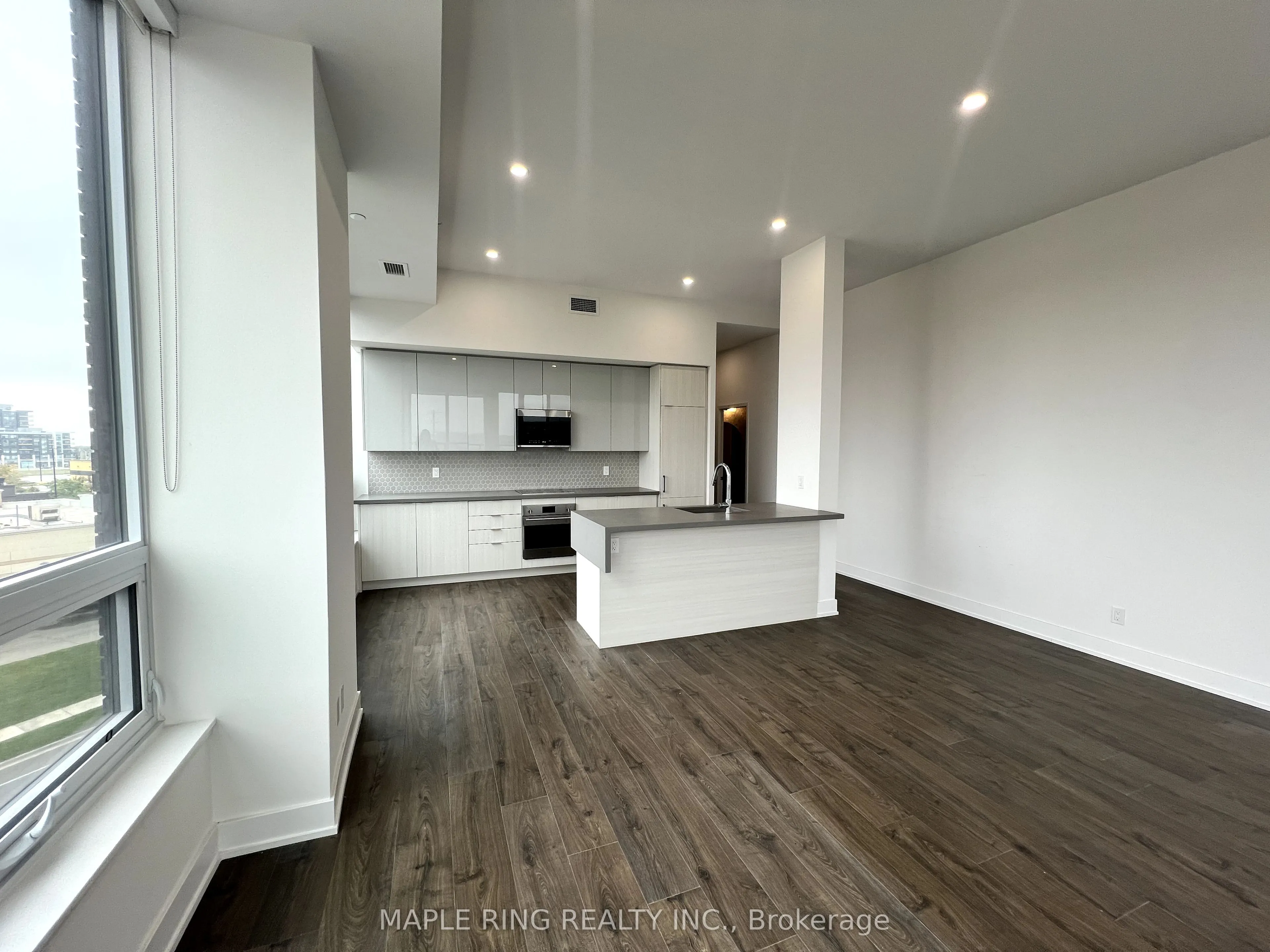 297 Oak Walk Drive, #319