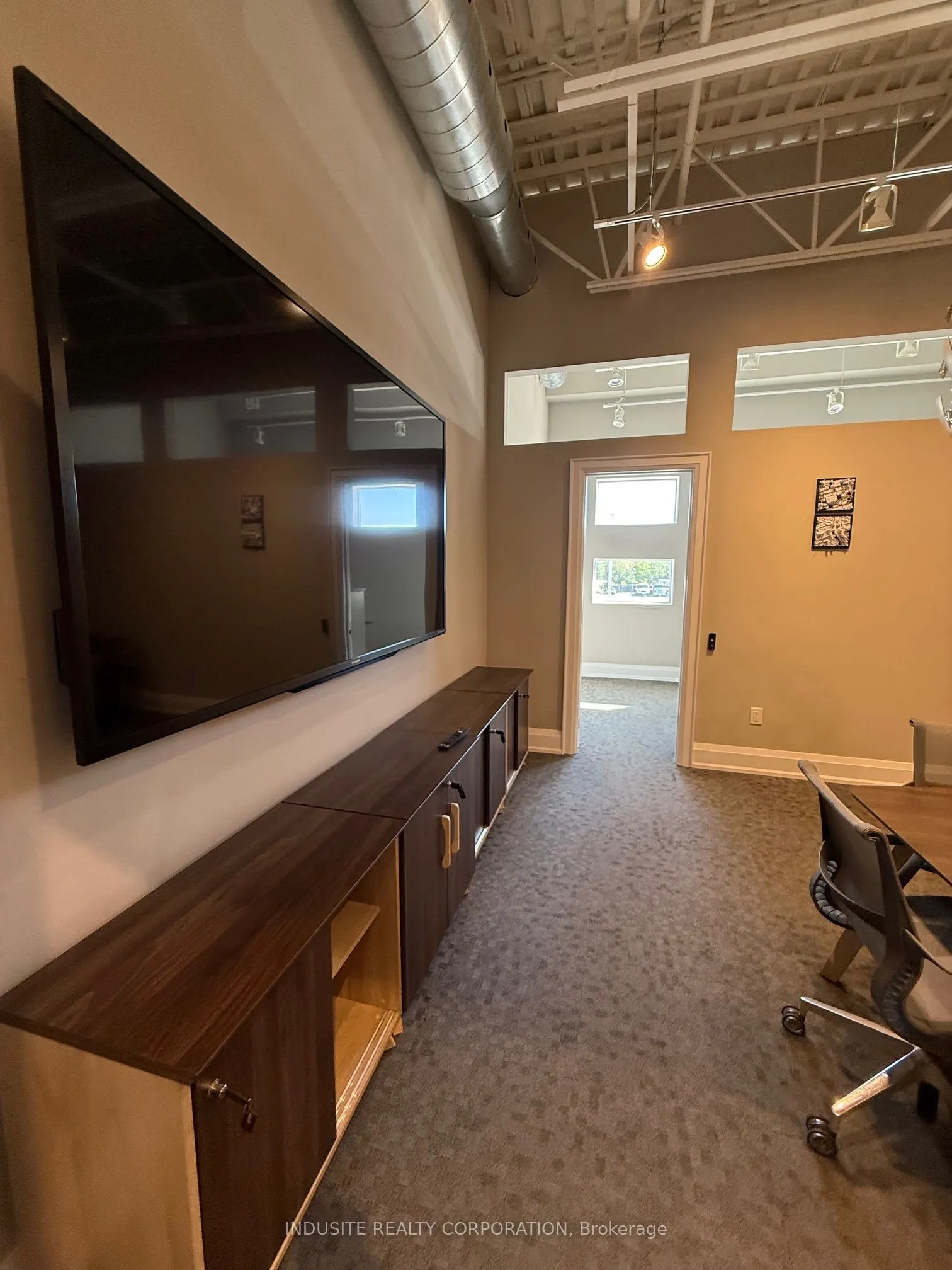 1065 Canadian Place, ##112