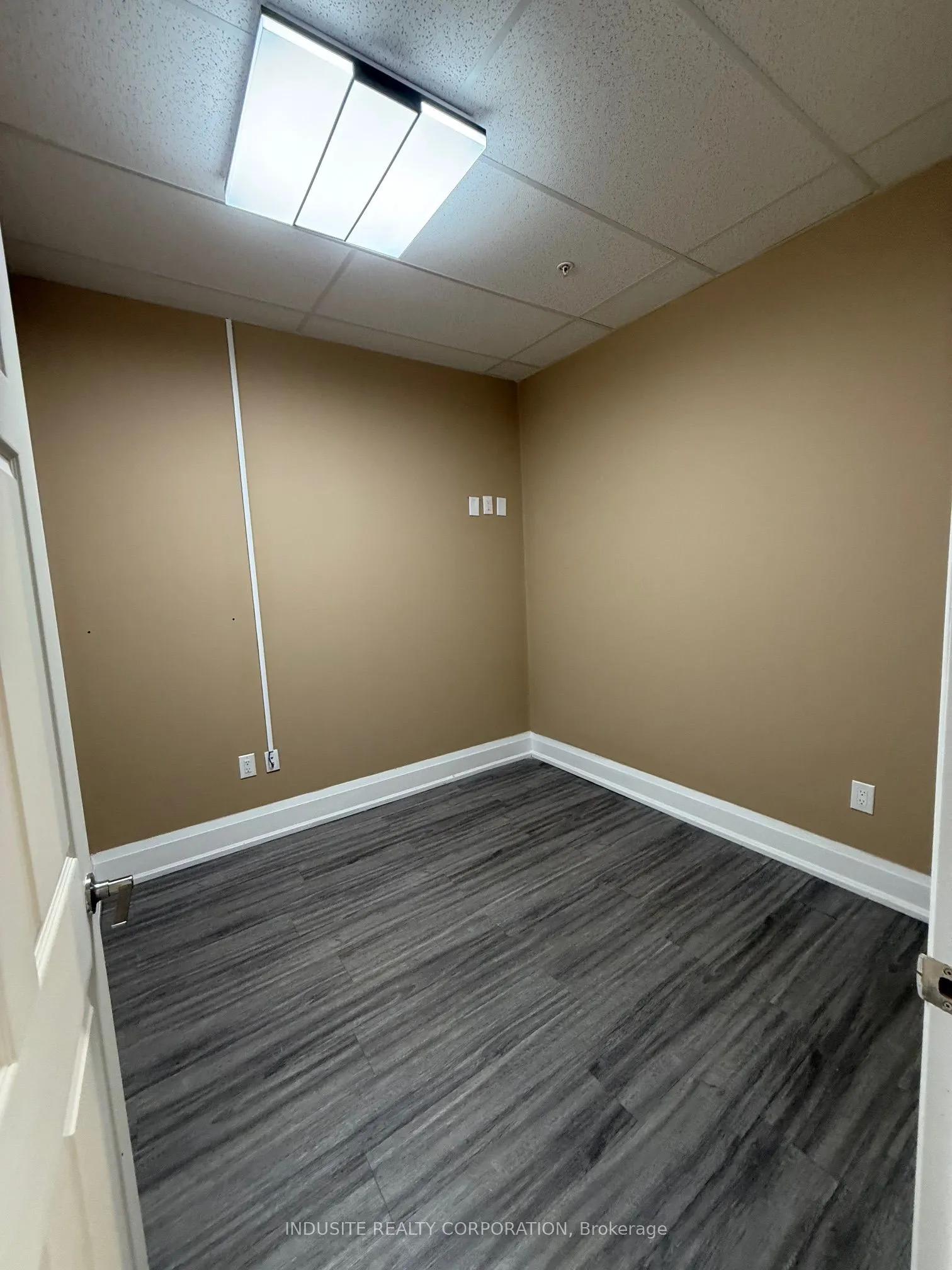 1065 Canadian Place, ##112