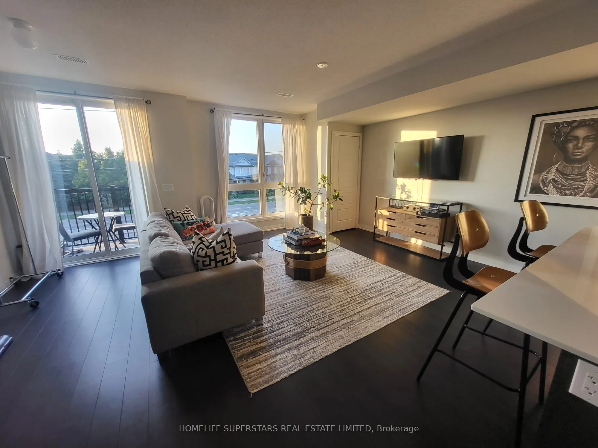 1200 Main Street E, #207