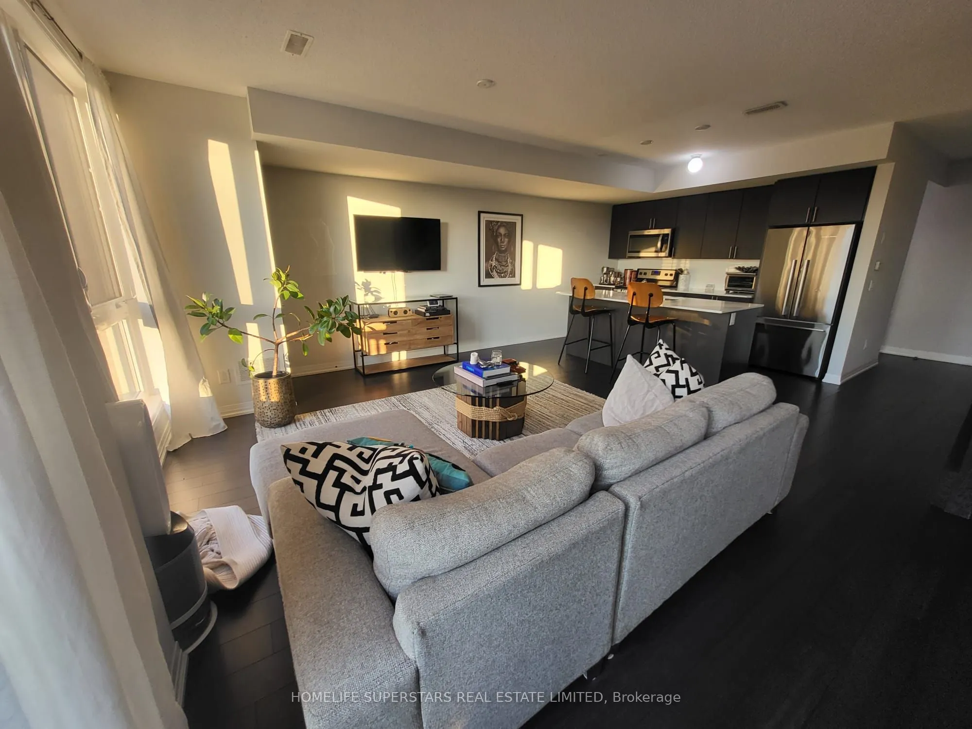 1200 Main Street E, #207