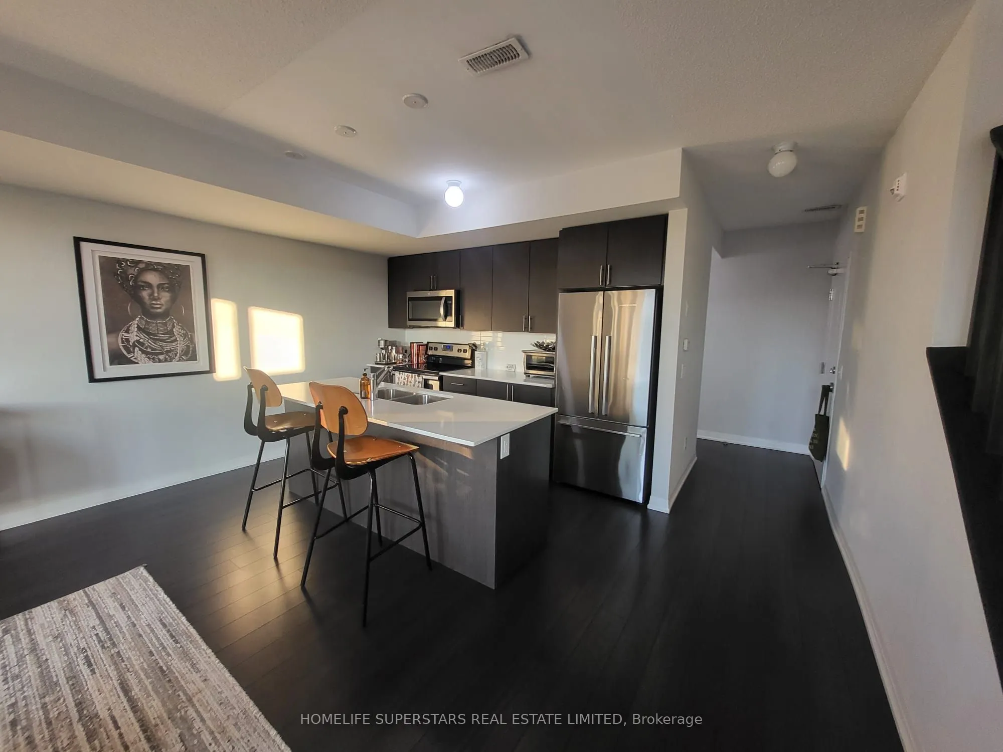 1200 Main Street E, #207