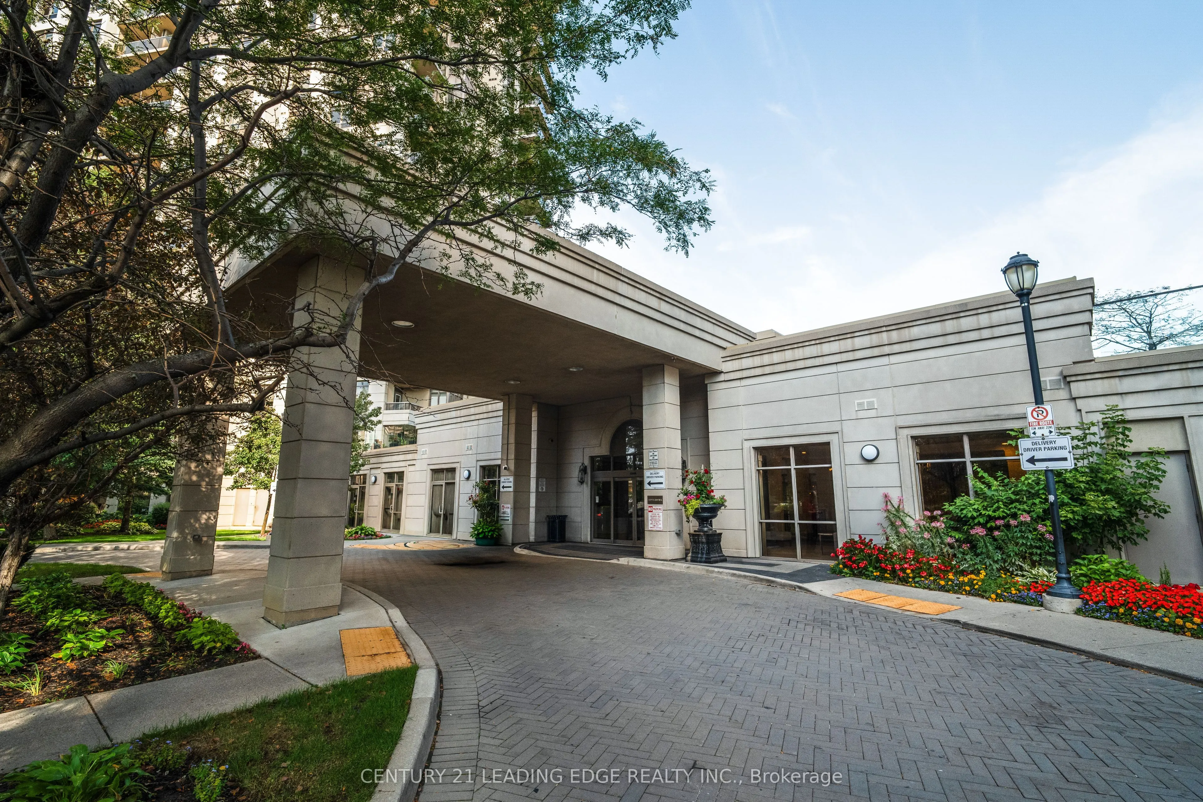 700 HUMBERWOOD Boulevard, #219