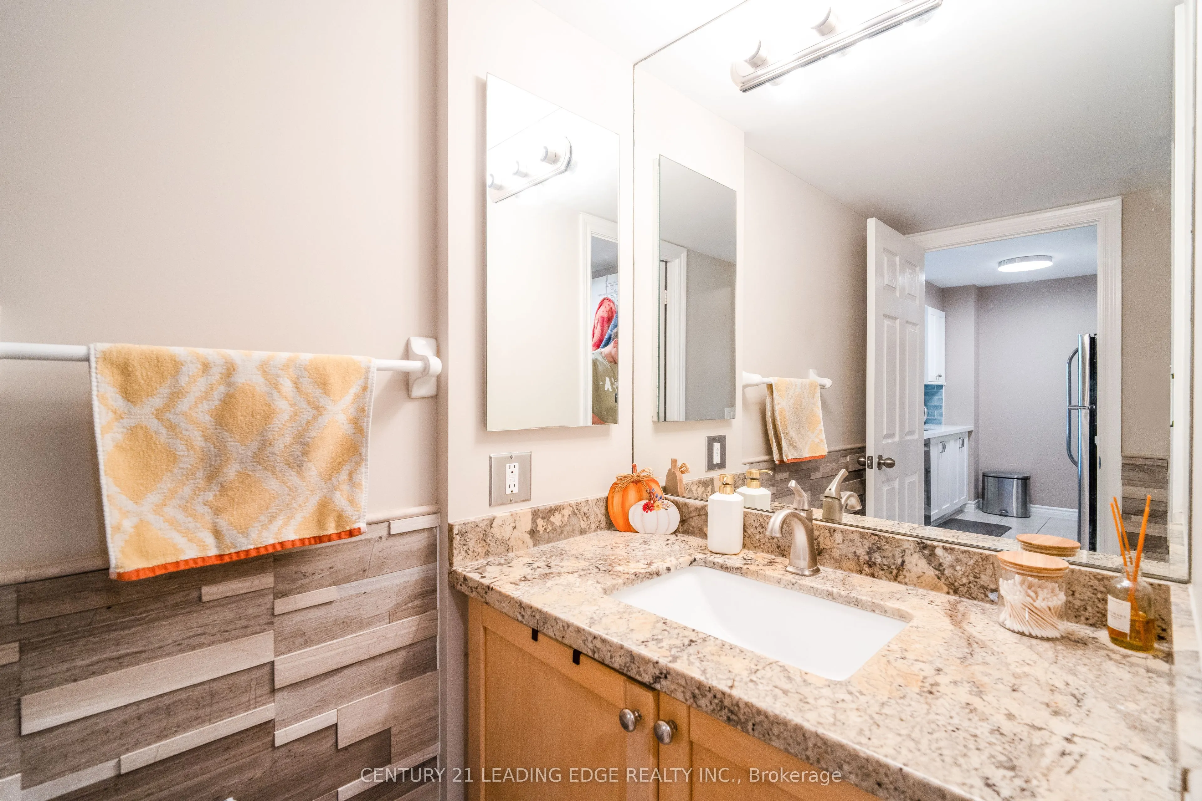 700 HUMBERWOOD Boulevard, #219