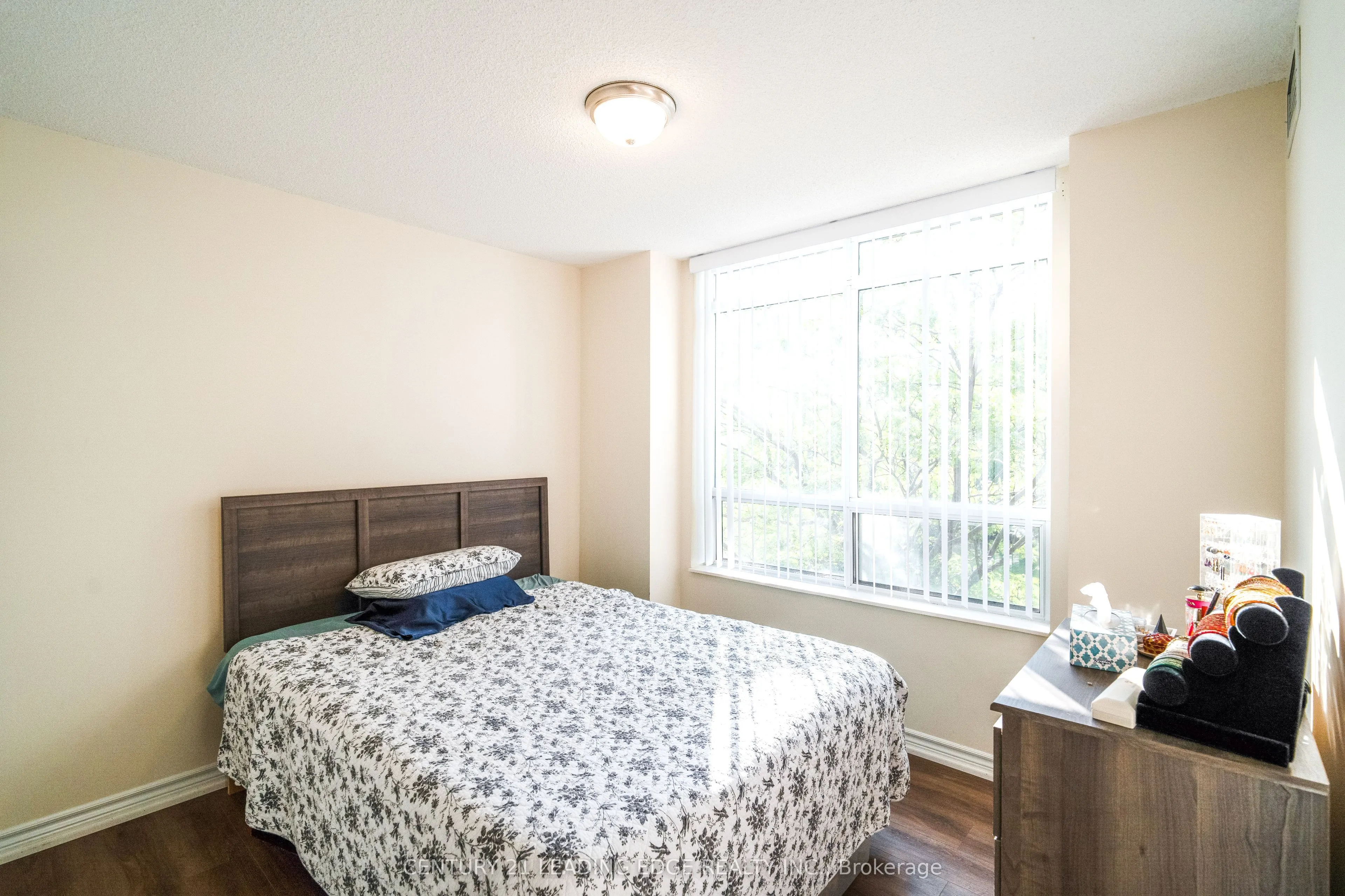 700 HUMBERWOOD Boulevard, #219