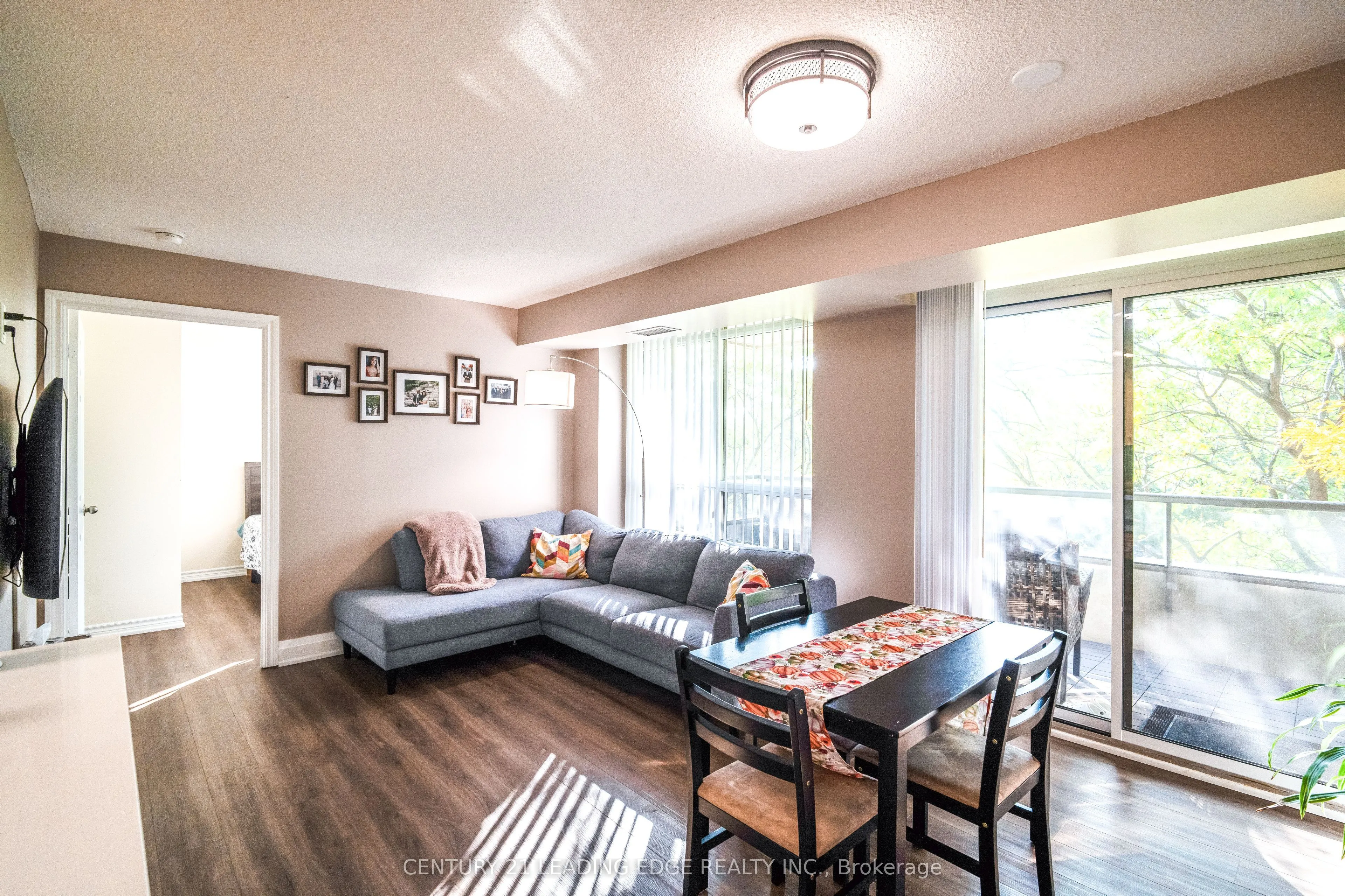 700 HUMBERWOOD Boulevard, #219