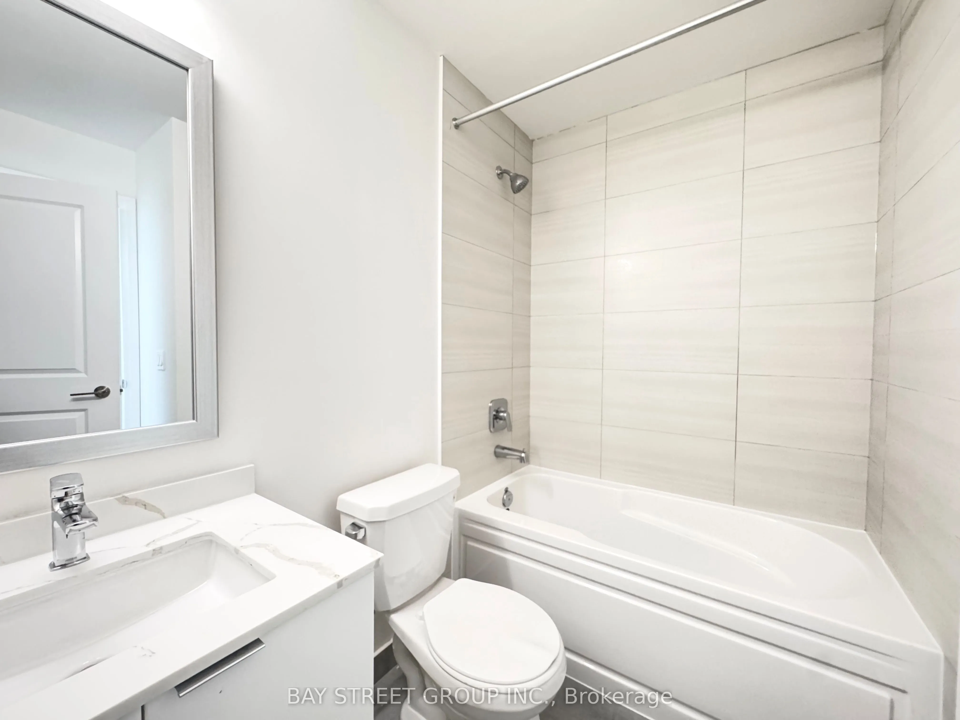 15 Watergarden Drive, #907
