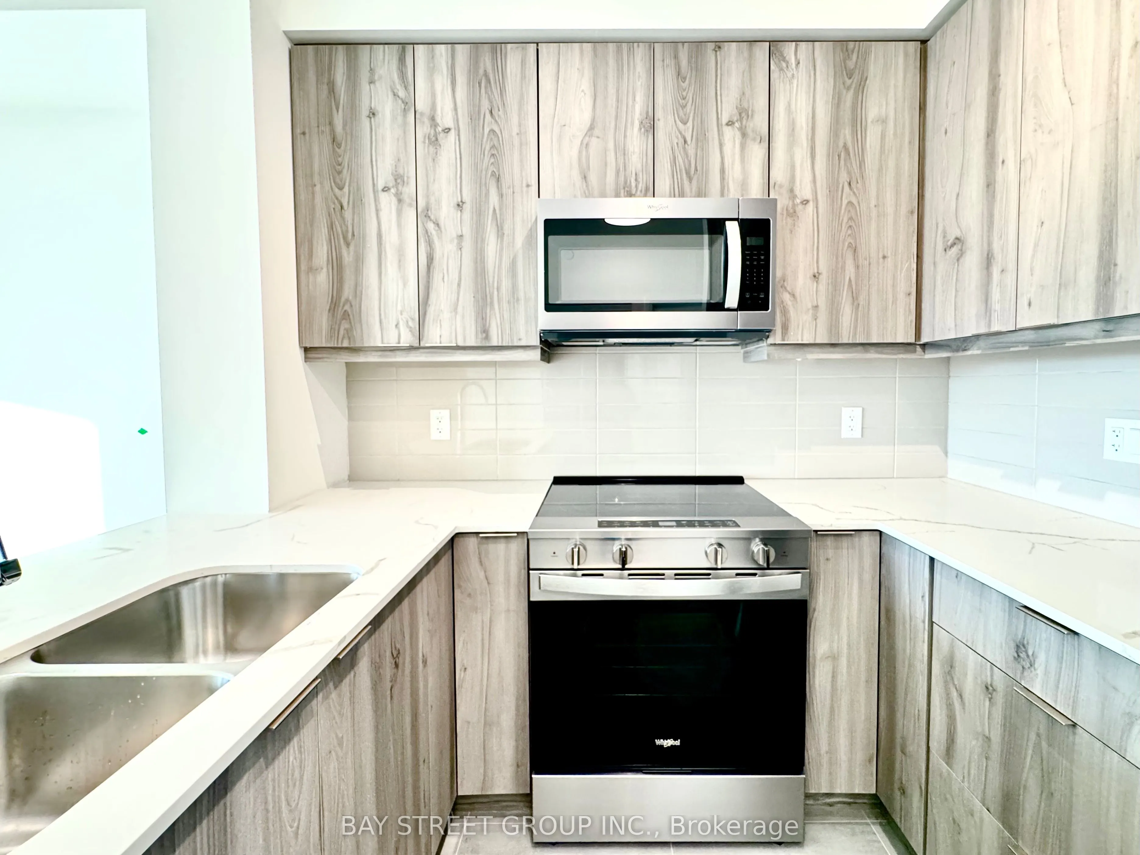 15 Watergarden Drive, #907