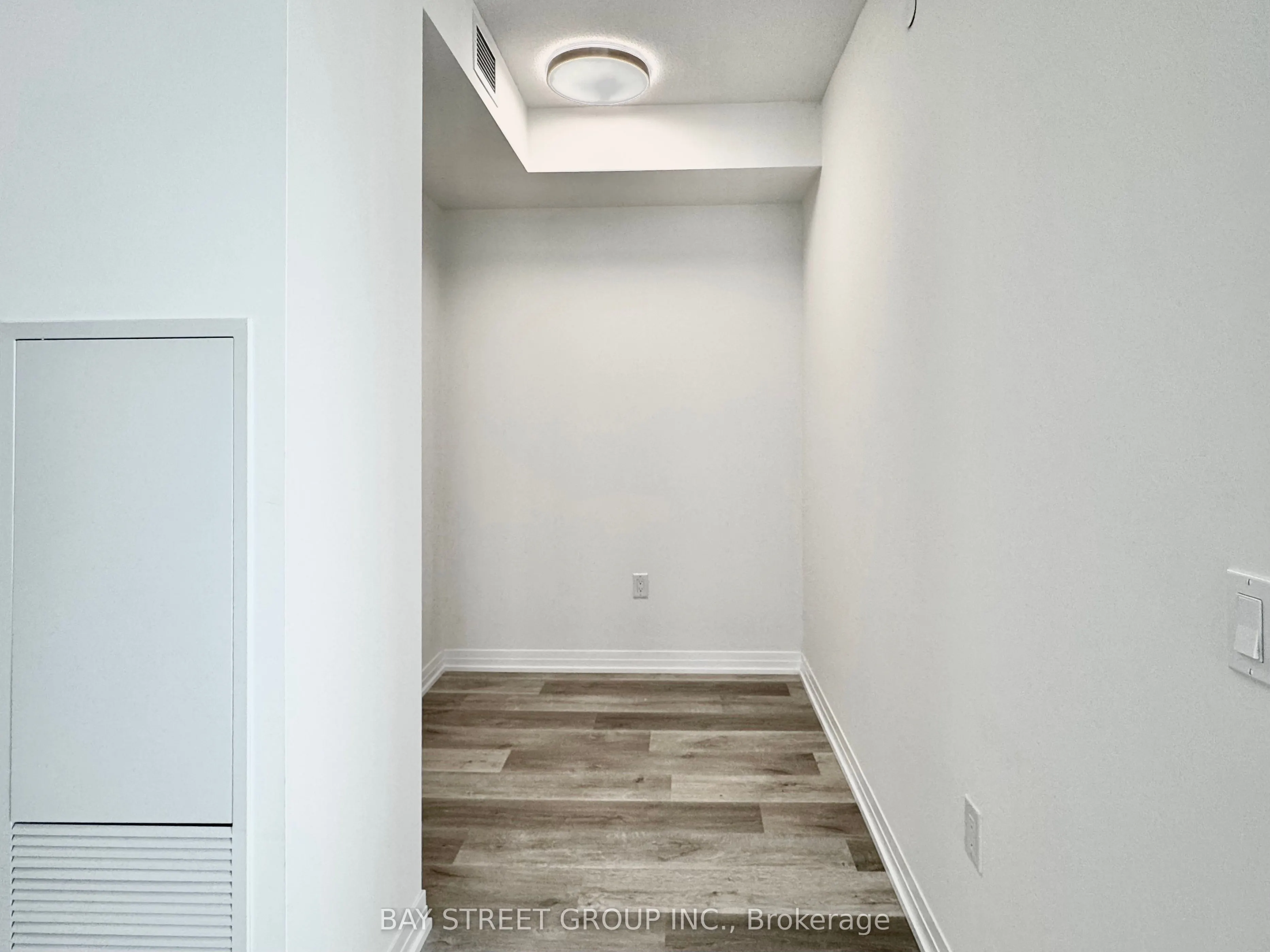 15 Watergarden Drive, #907