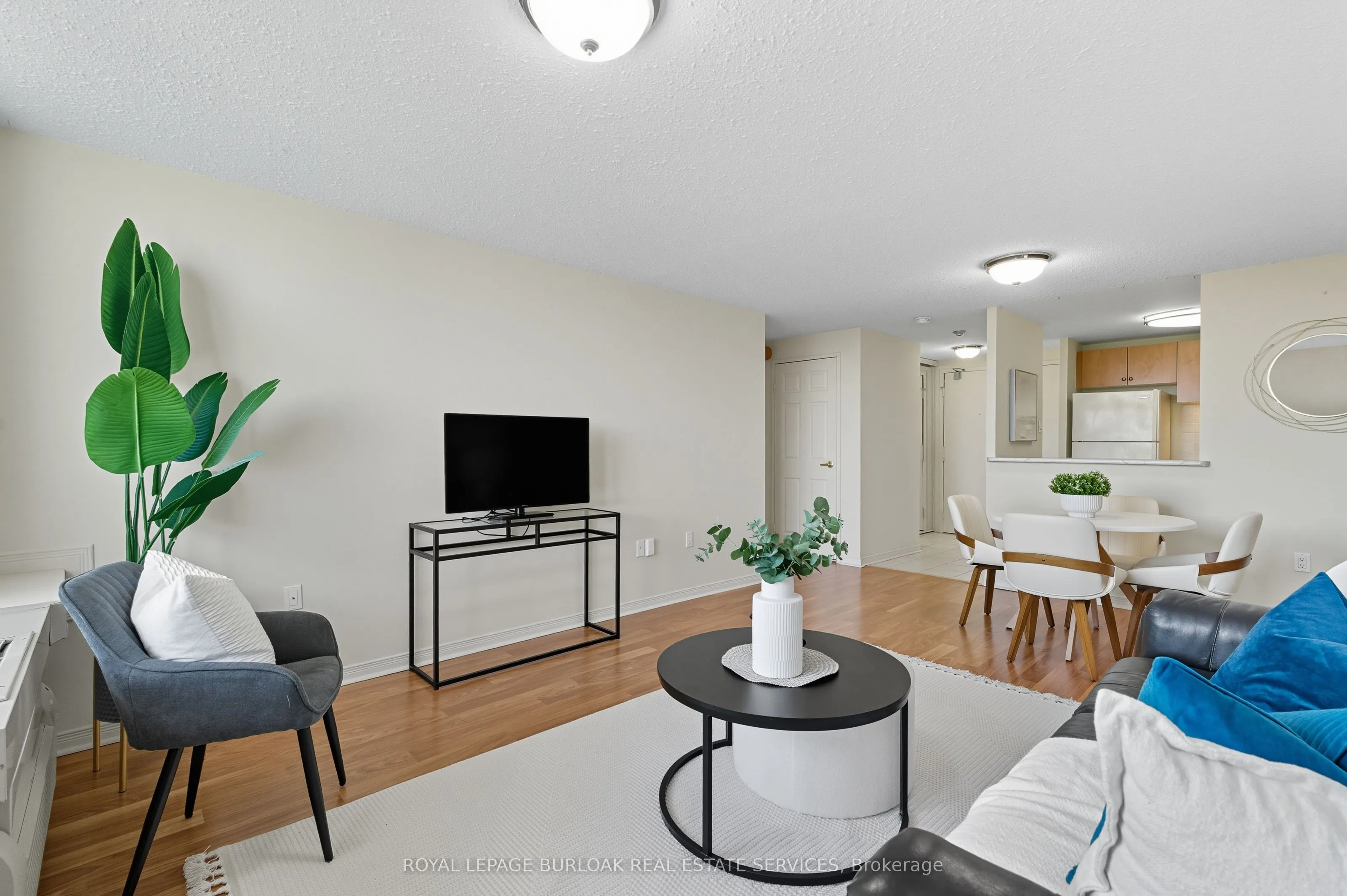 6720 Glen Erin Drive, #902