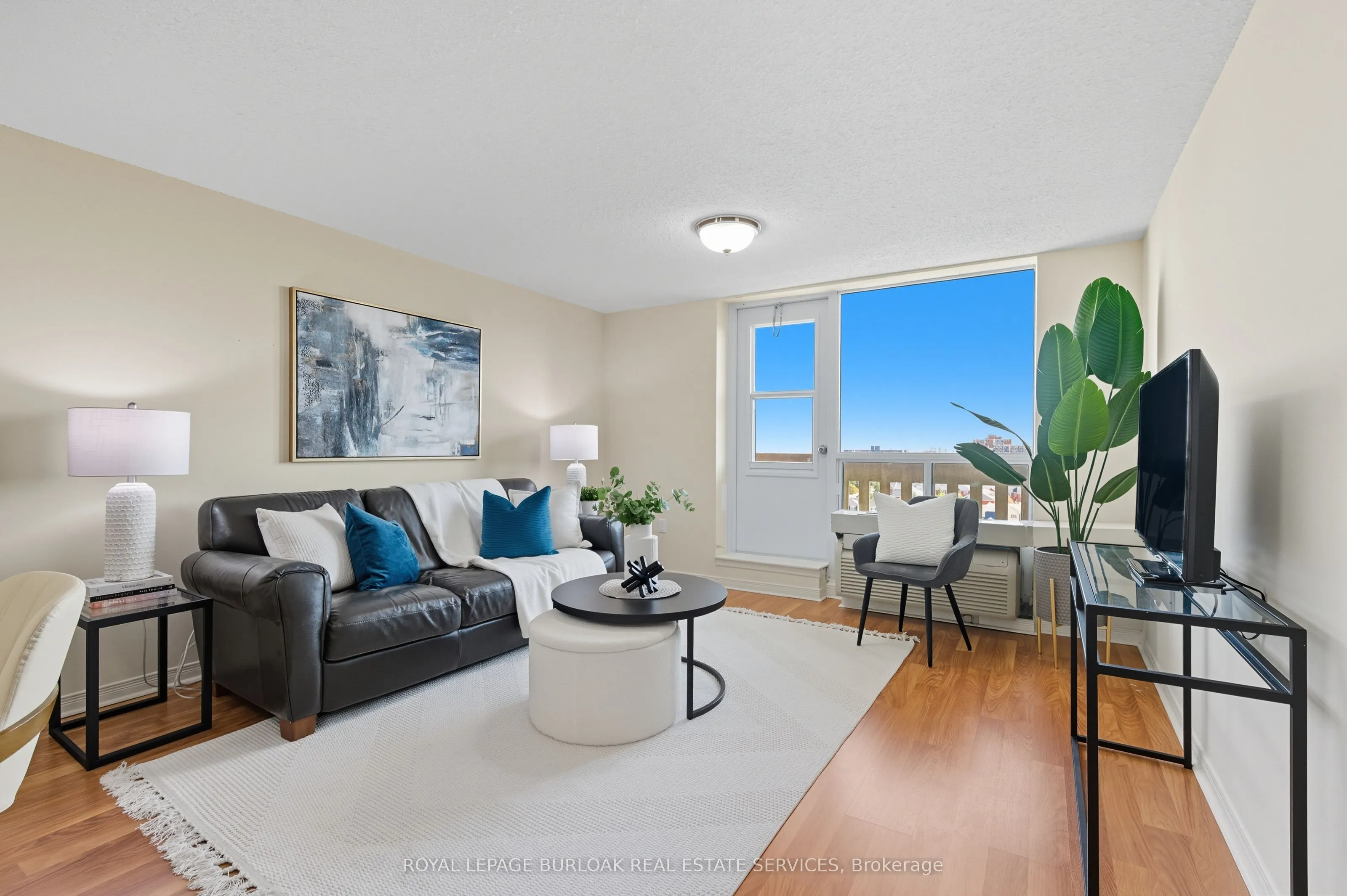 6720 Glen Erin Drive, #902