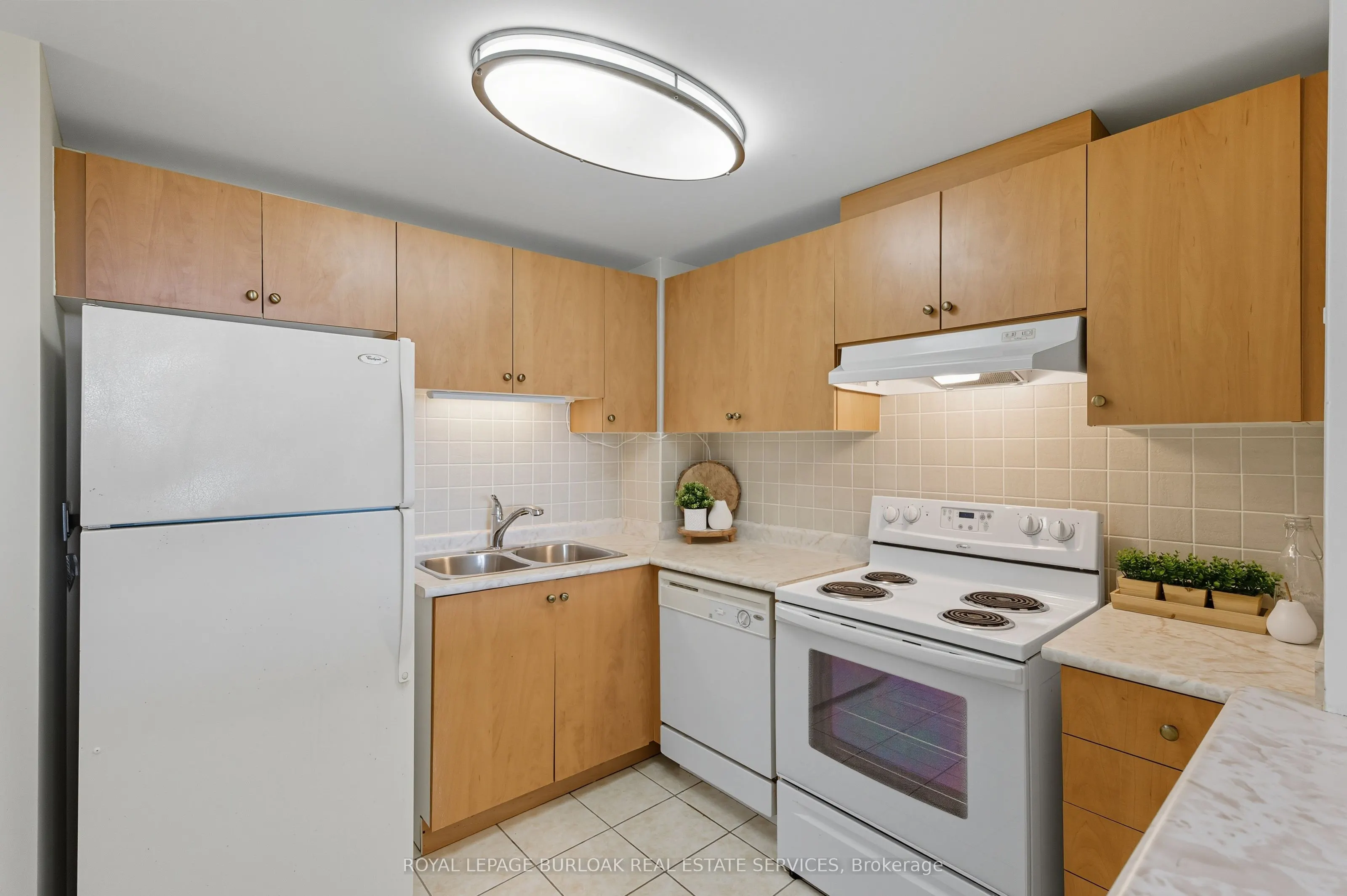 6720 Glen Erin Drive, #902