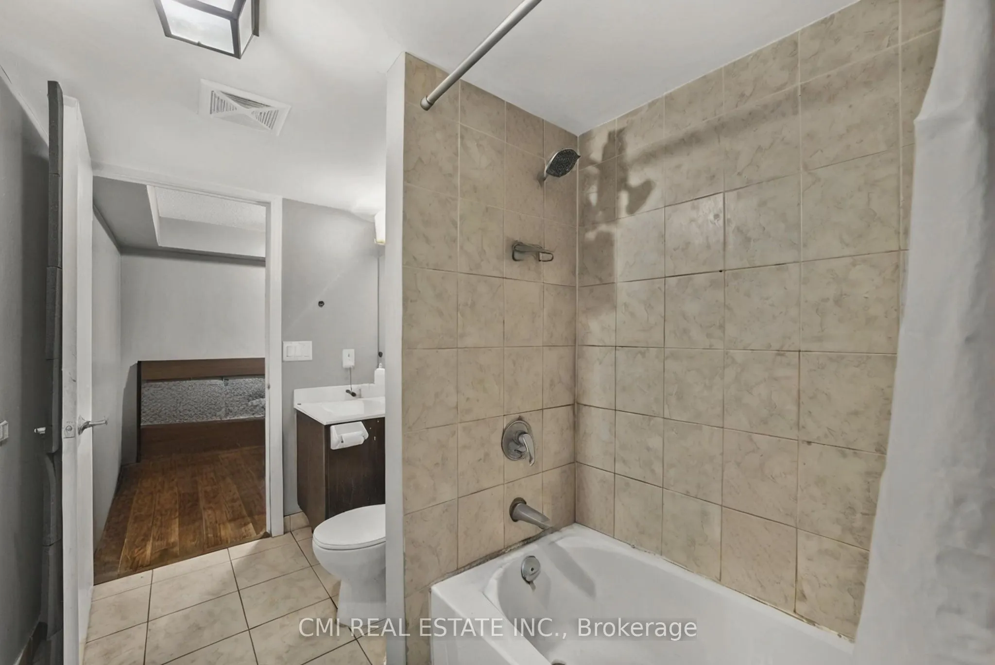 38 Joe Shuster Way, #725