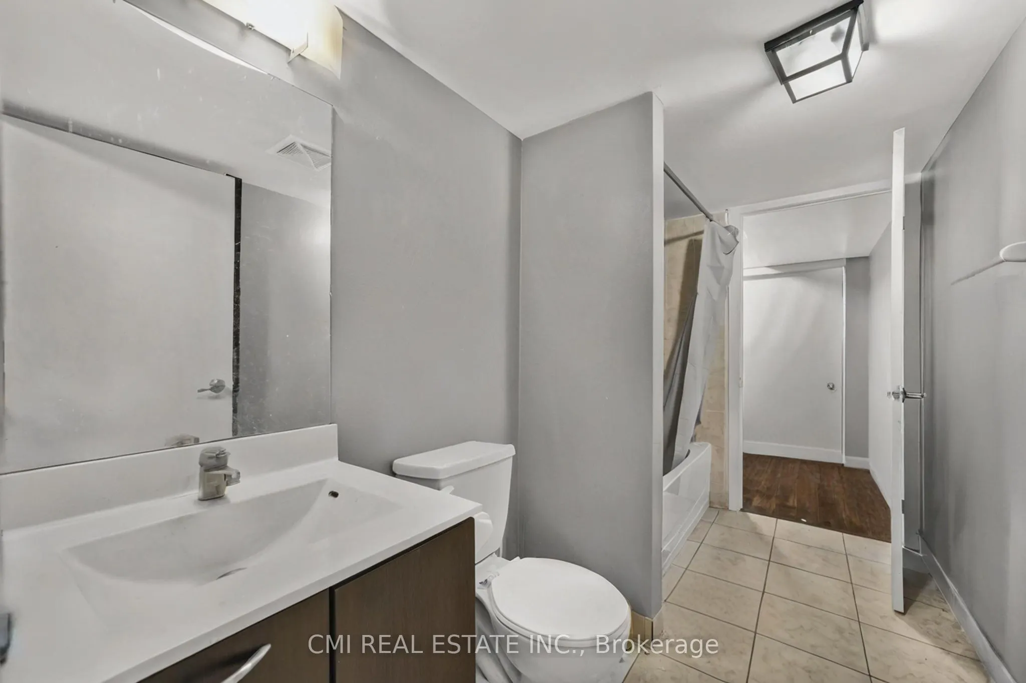38 Joe Shuster Way, #725