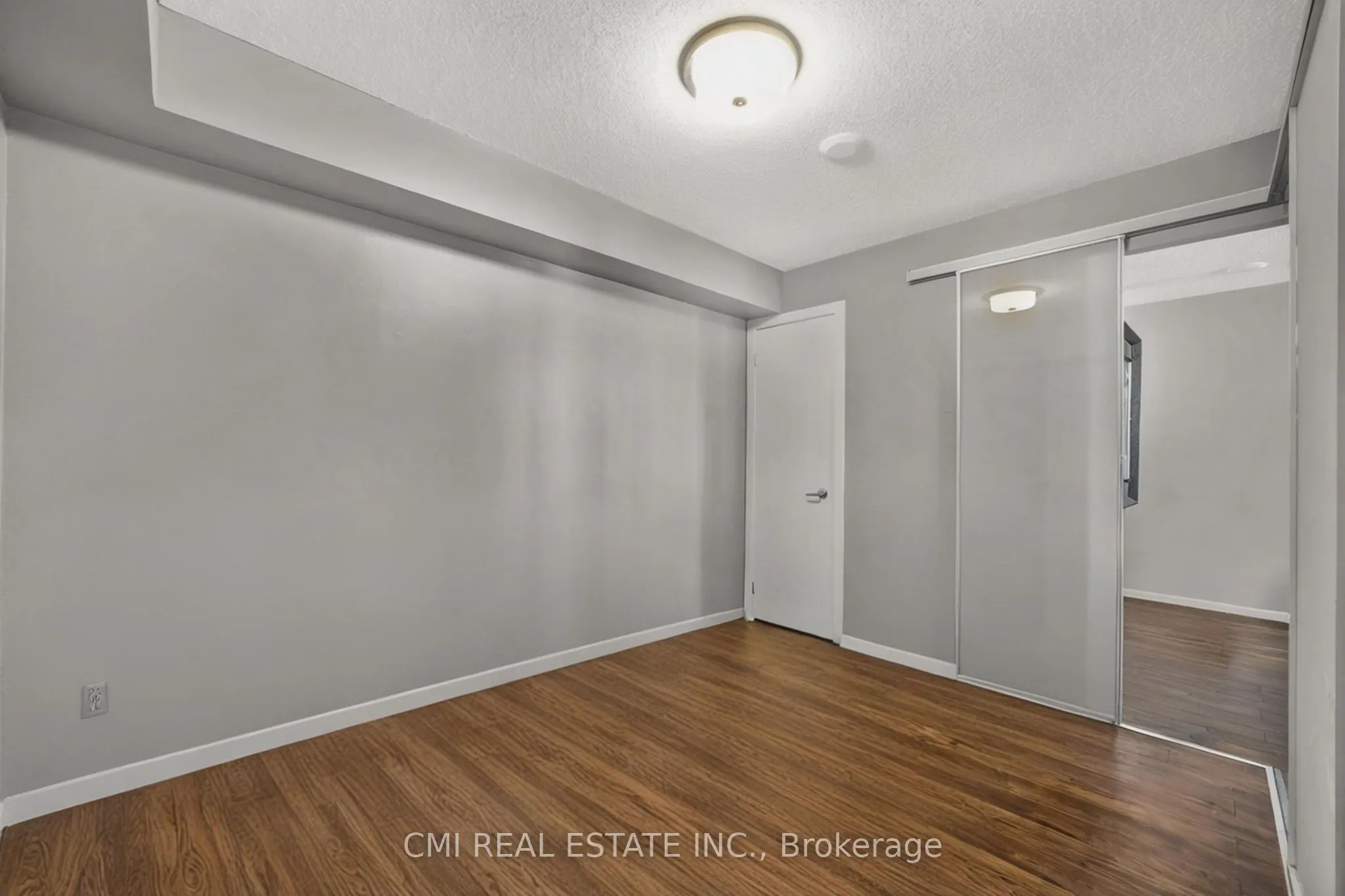 38 Joe Shuster Way, #725