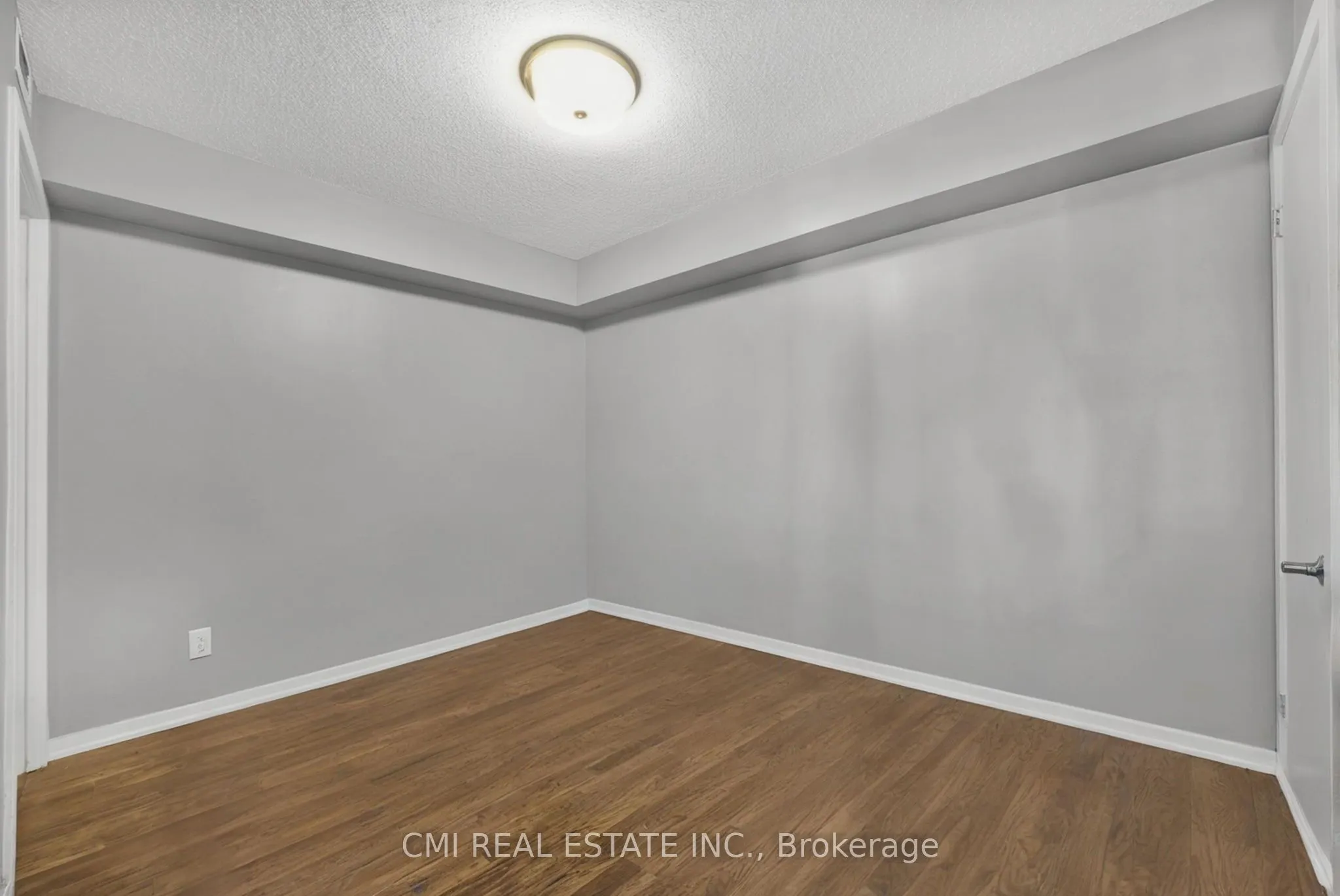 38 Joe Shuster Way, #725
