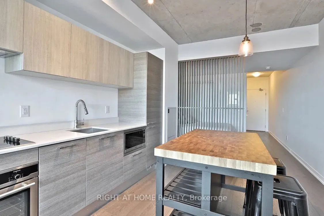 530 Indian Grove, #513