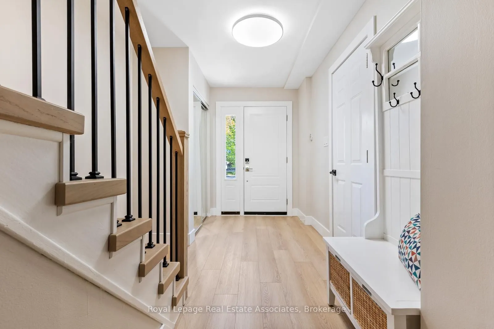 1020 Walden Circle, #20