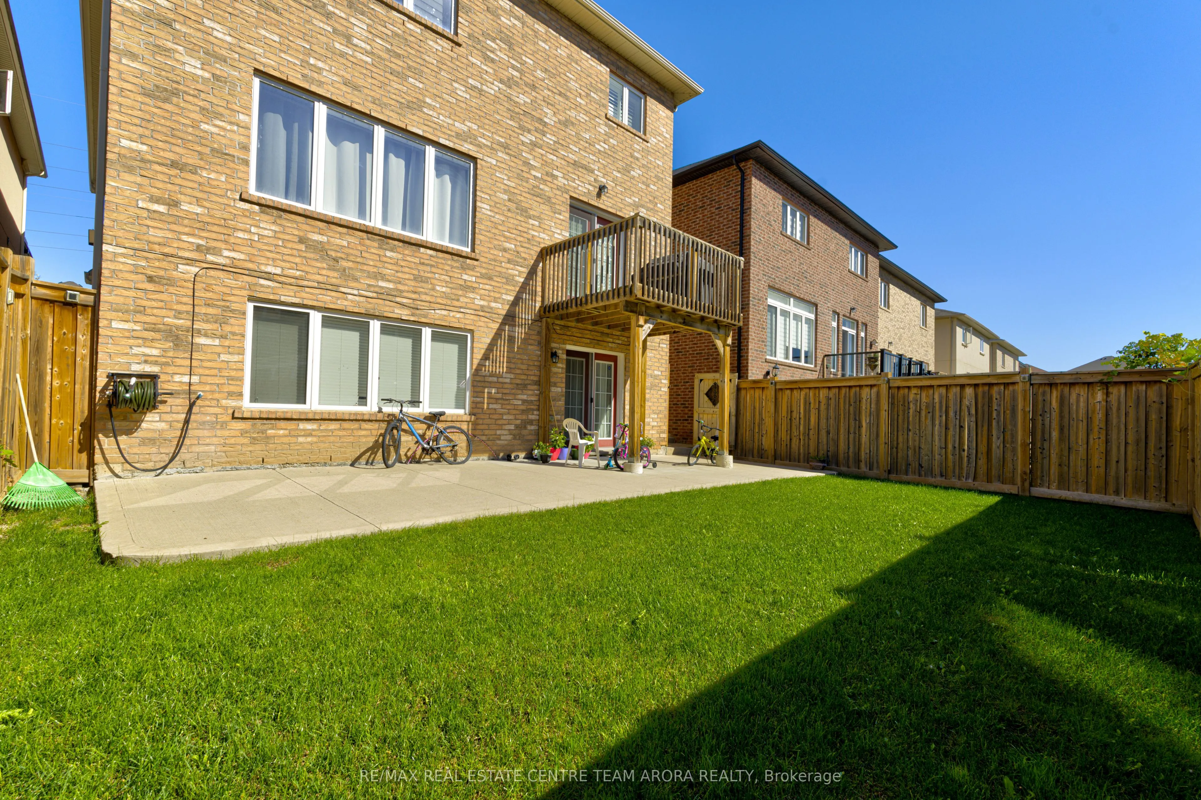 65 Monkton Circle
