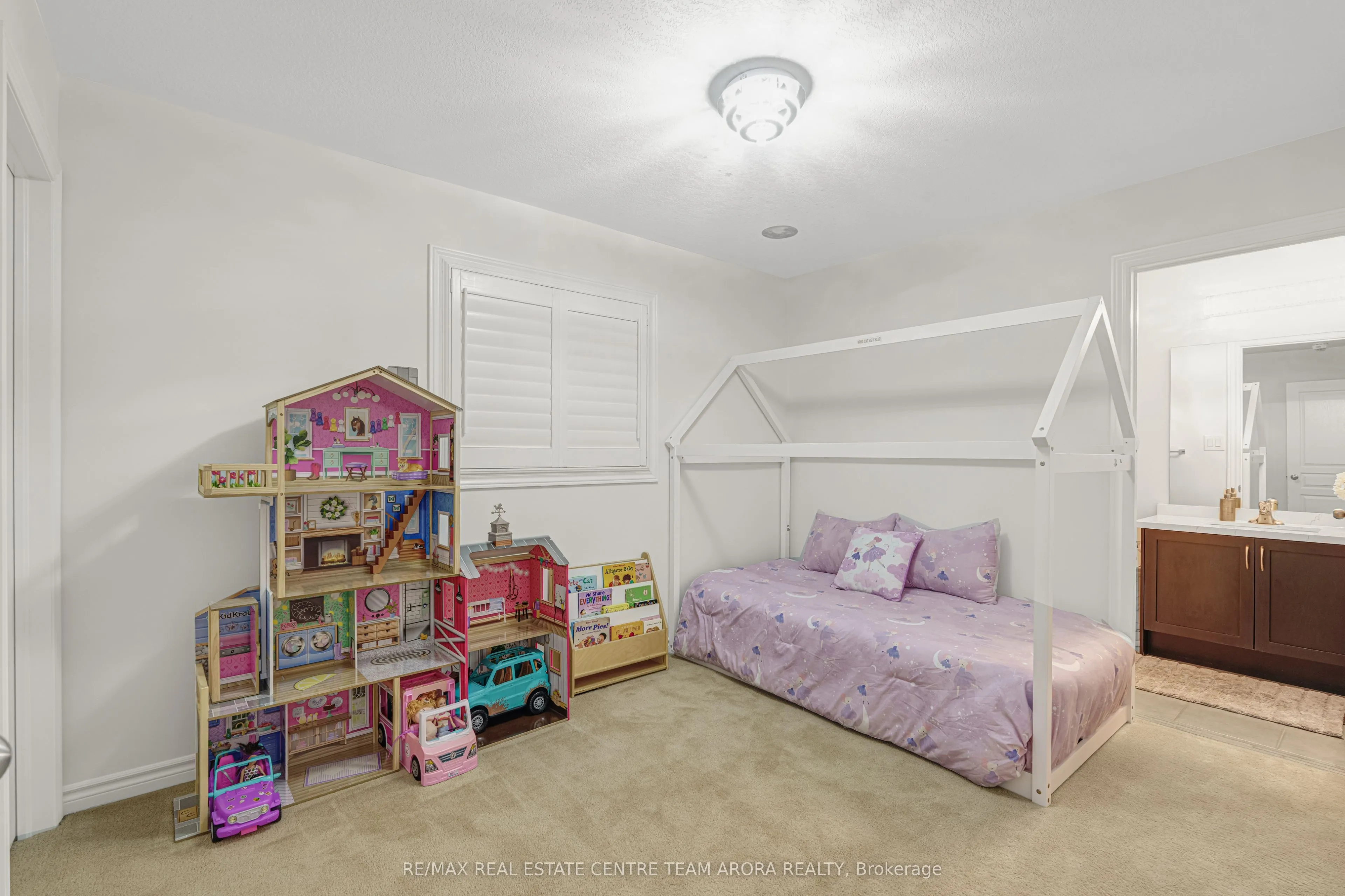 65 Monkton Circle