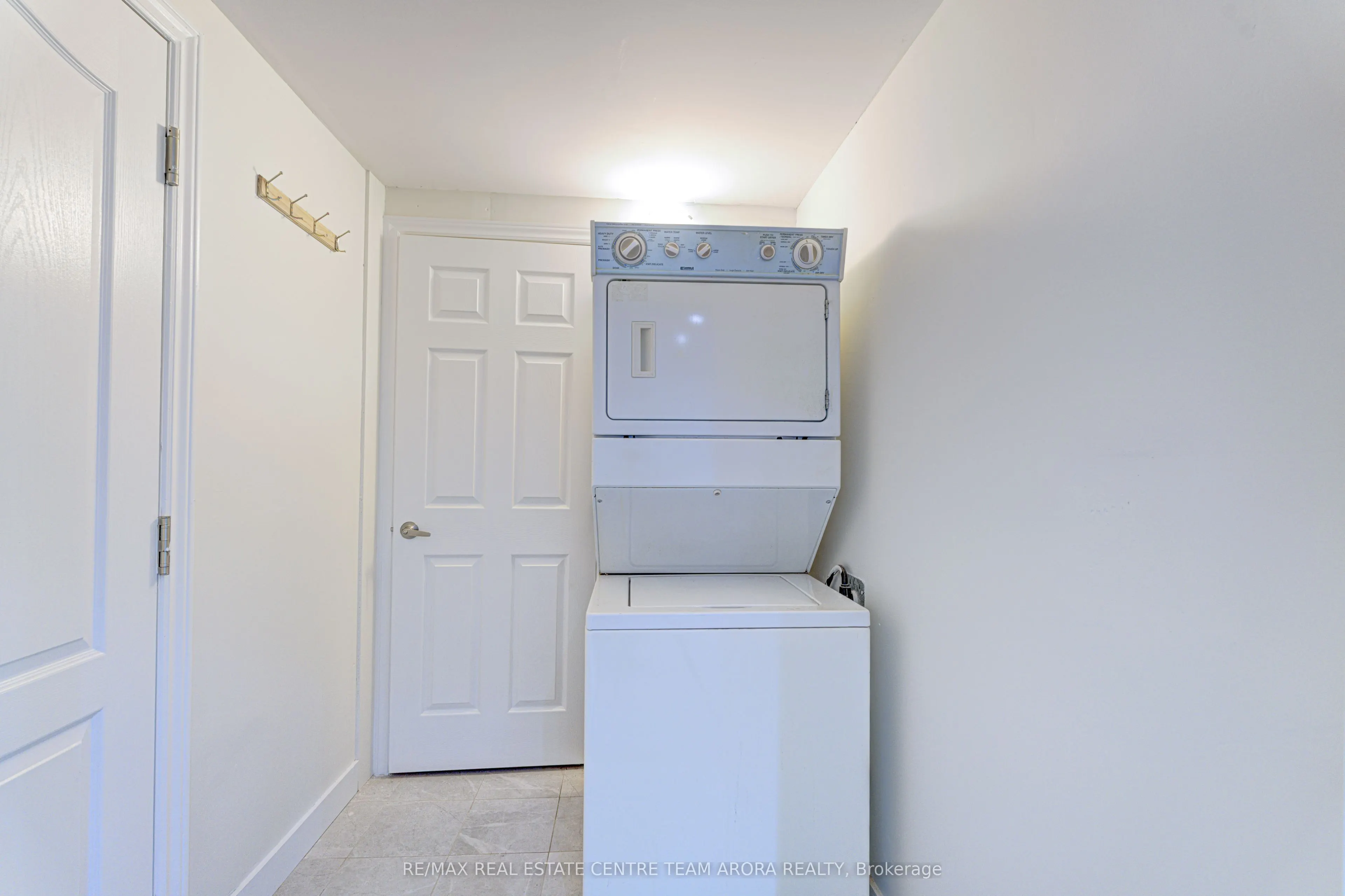 65 Monkton Circle