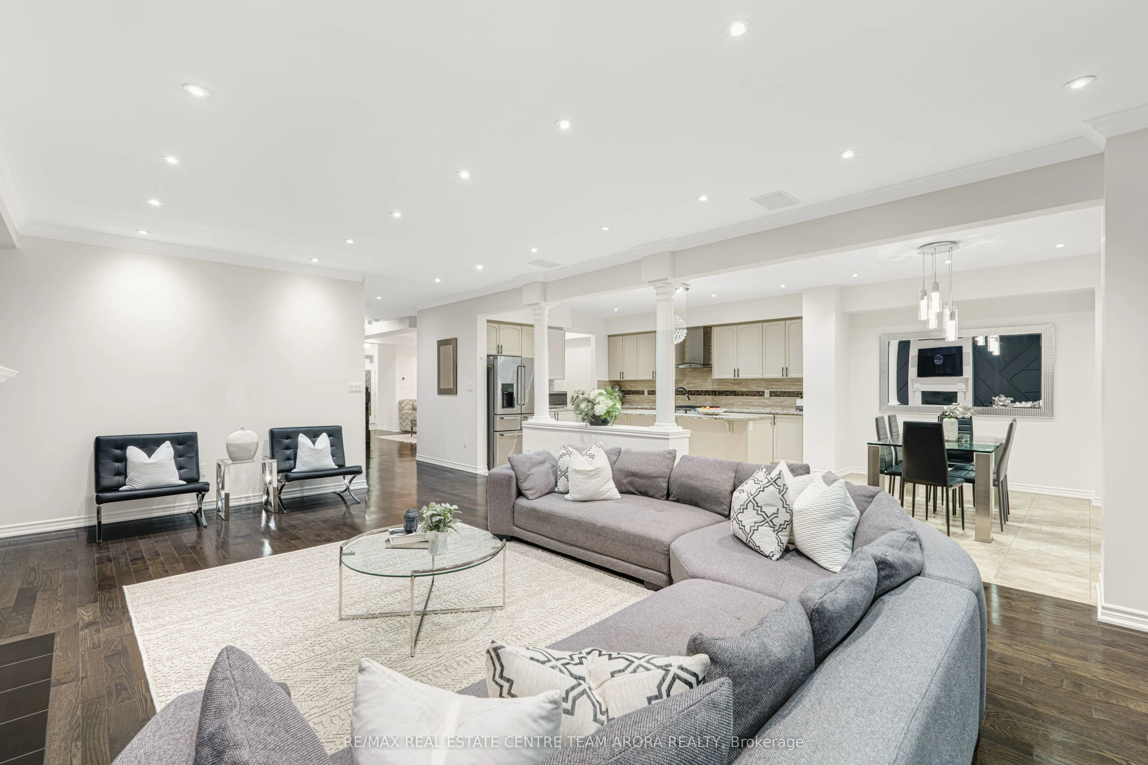 65 Monkton Circle