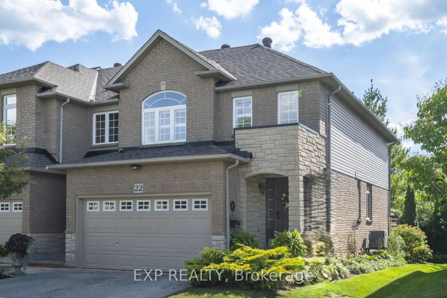 130 Robert Street, #22